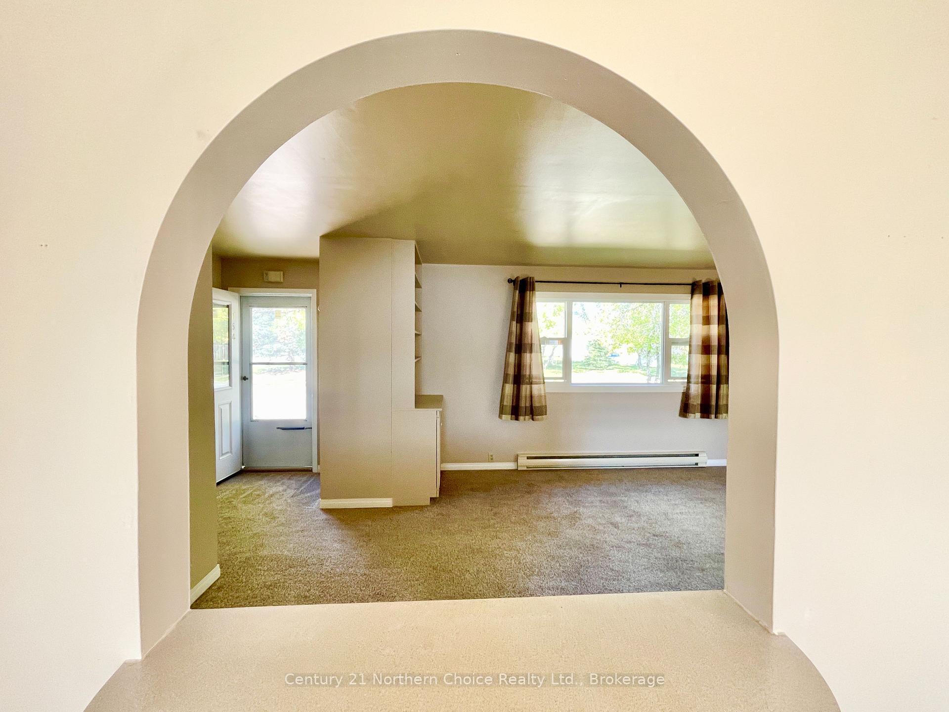 Photo 10 of 154 Parkdale Road, Dryden, Milestone — HOMEH