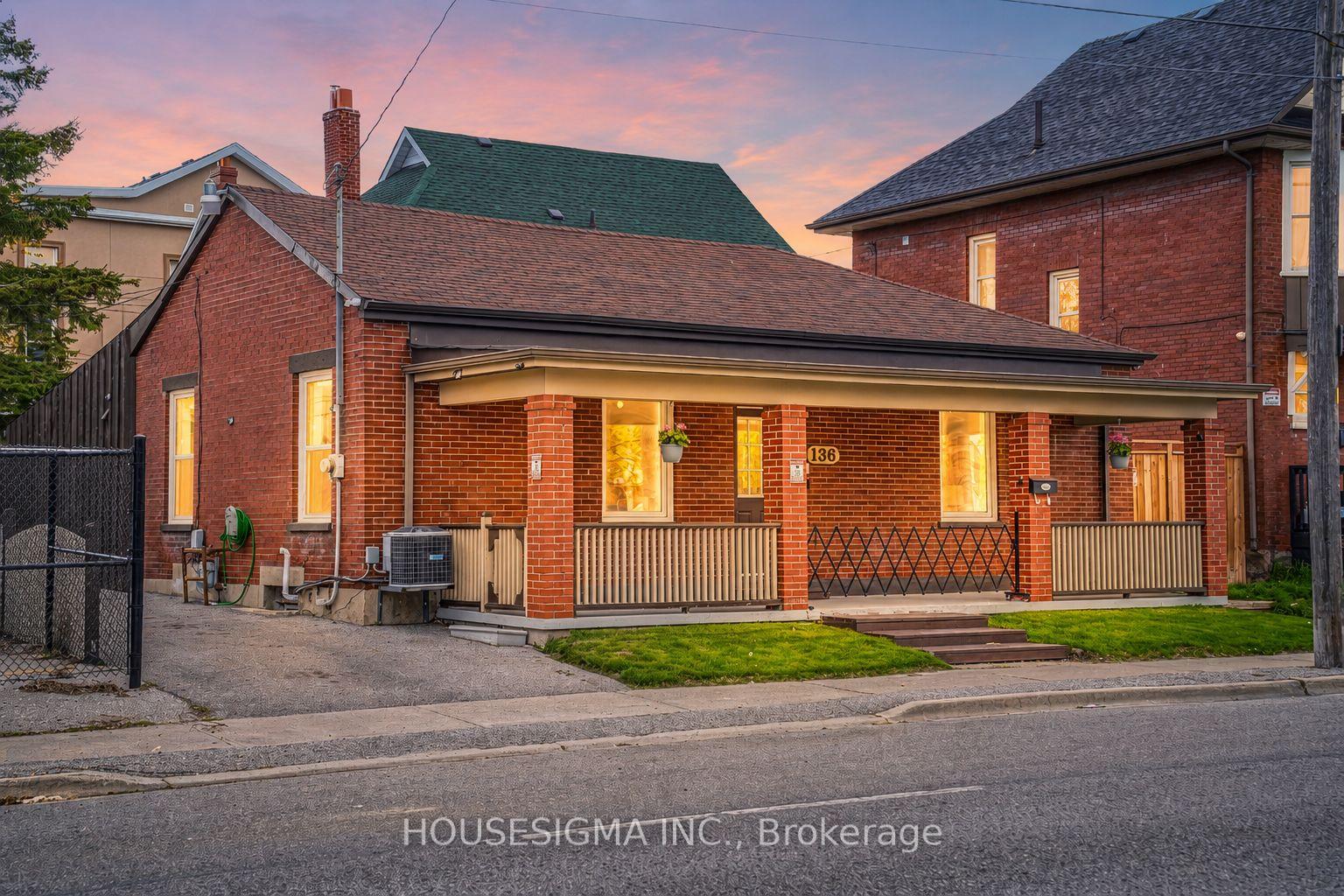 Photo 4 of 136 Celina Street, Oshawa, Central — HOMEH