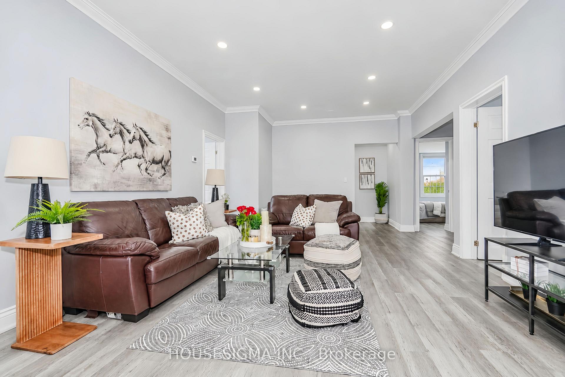 Photo 8 of 136 Celina Street, Oshawa, Central — HOMEH