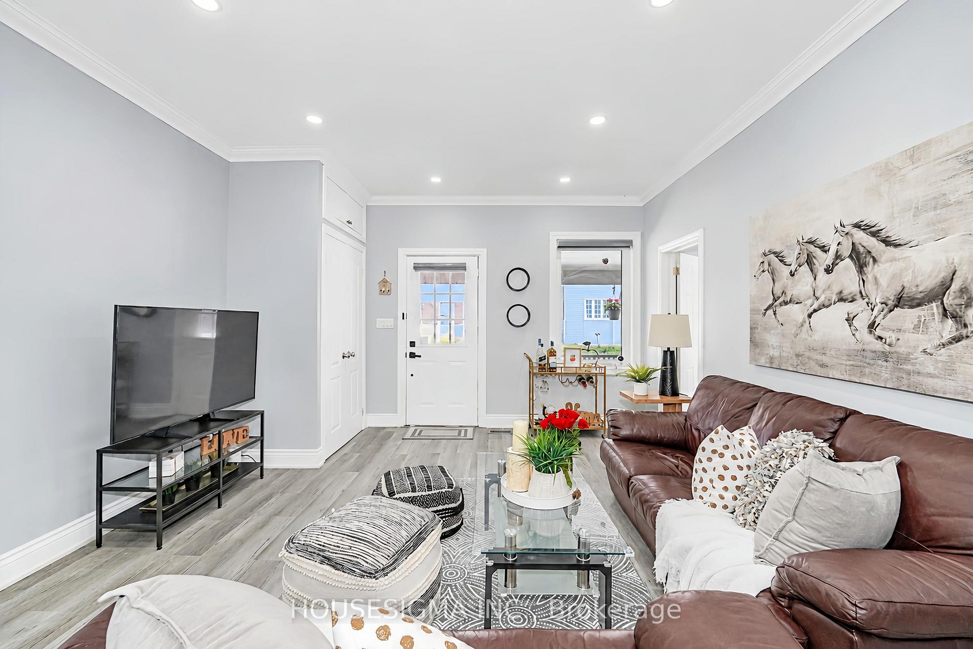 Photo 10 of 136 Celina Street, Oshawa, Central — HOMEH
