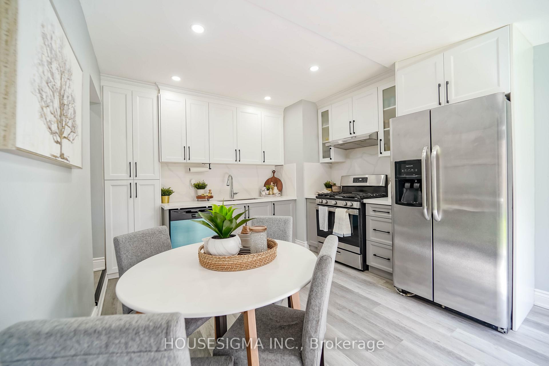Photo 14 of 136 Celina Street, Oshawa, Central — HOMEH