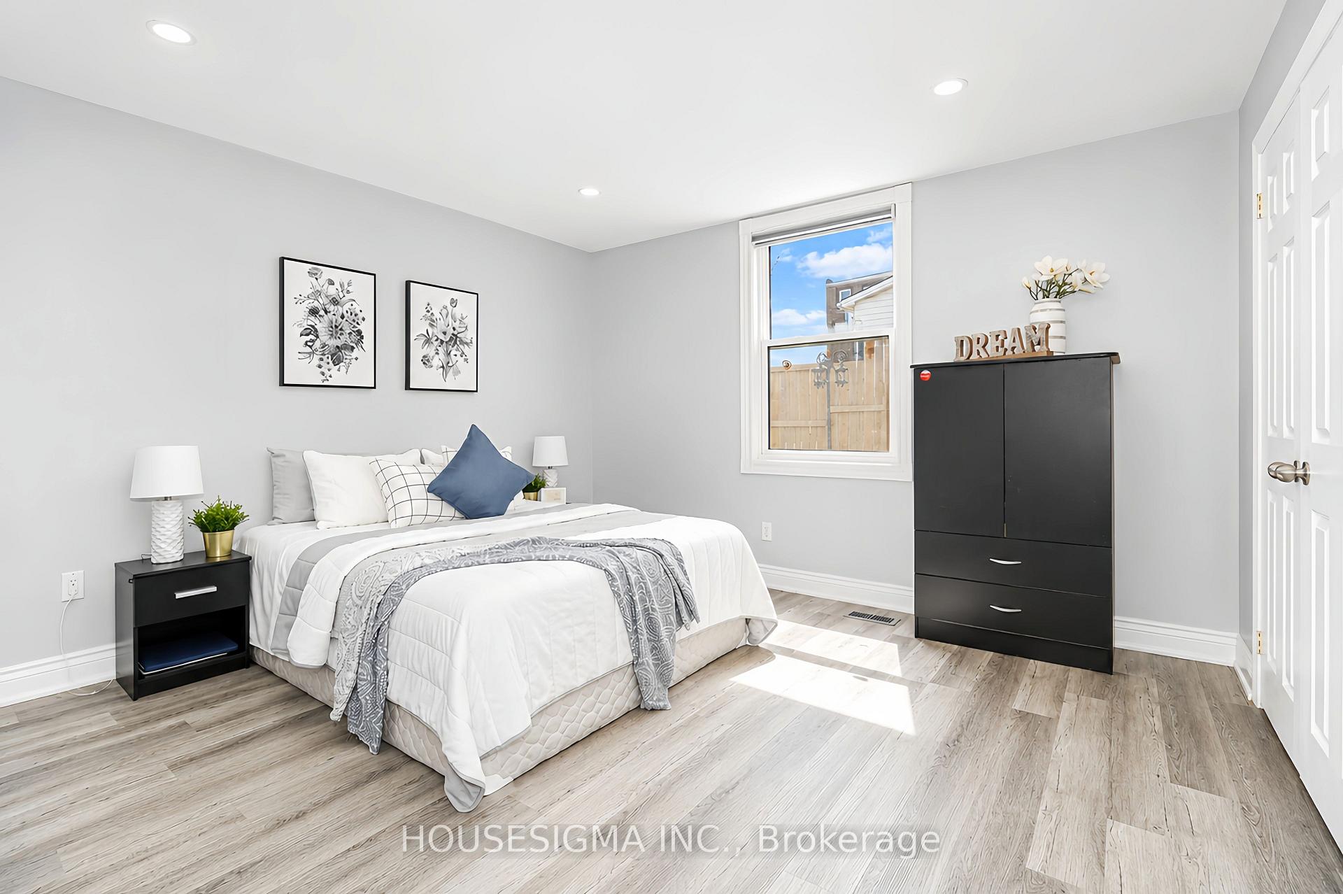 Photo 23 of 136 Celina Street, Oshawa, Central — HOMEH