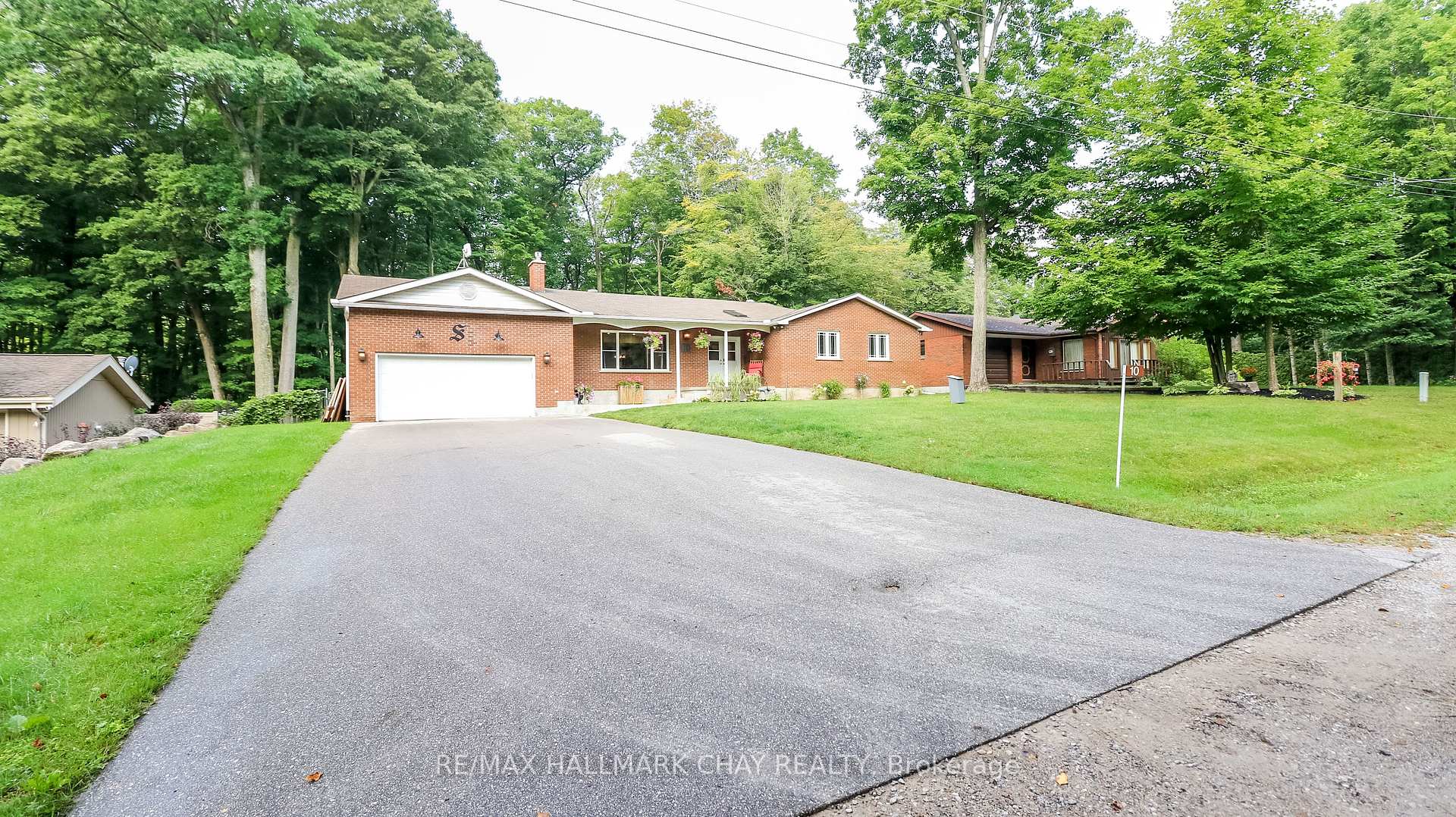 Photo of 10 Enchantment Avenue