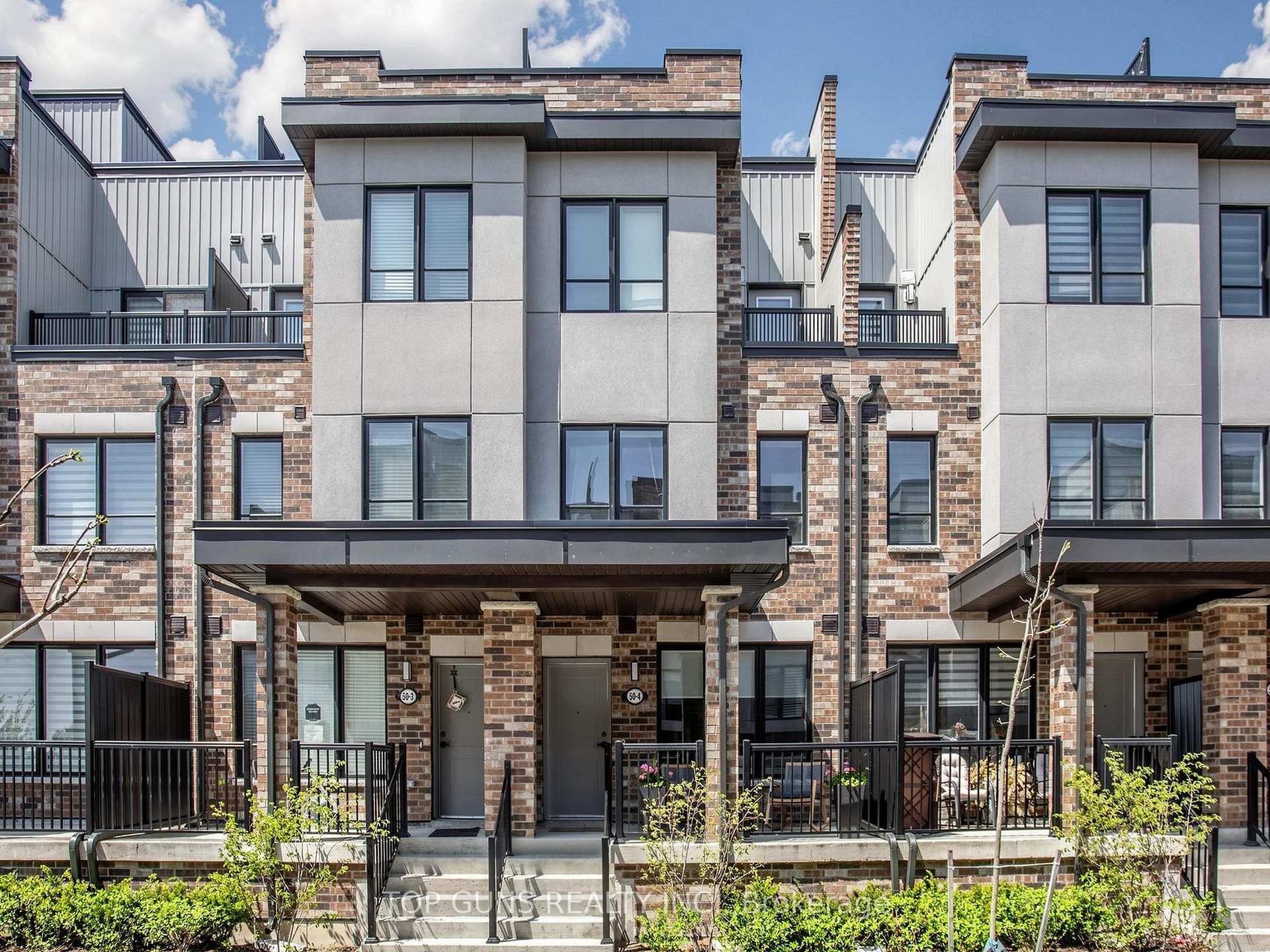 Front of Unit 4, 50 Baynes Way