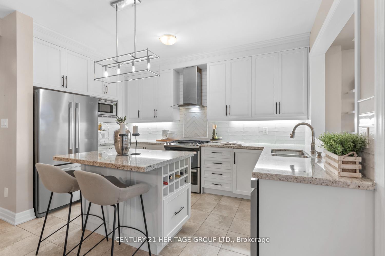 Photo 7 of 67 Alex Campbell Crescent, King, King City — HOMEH