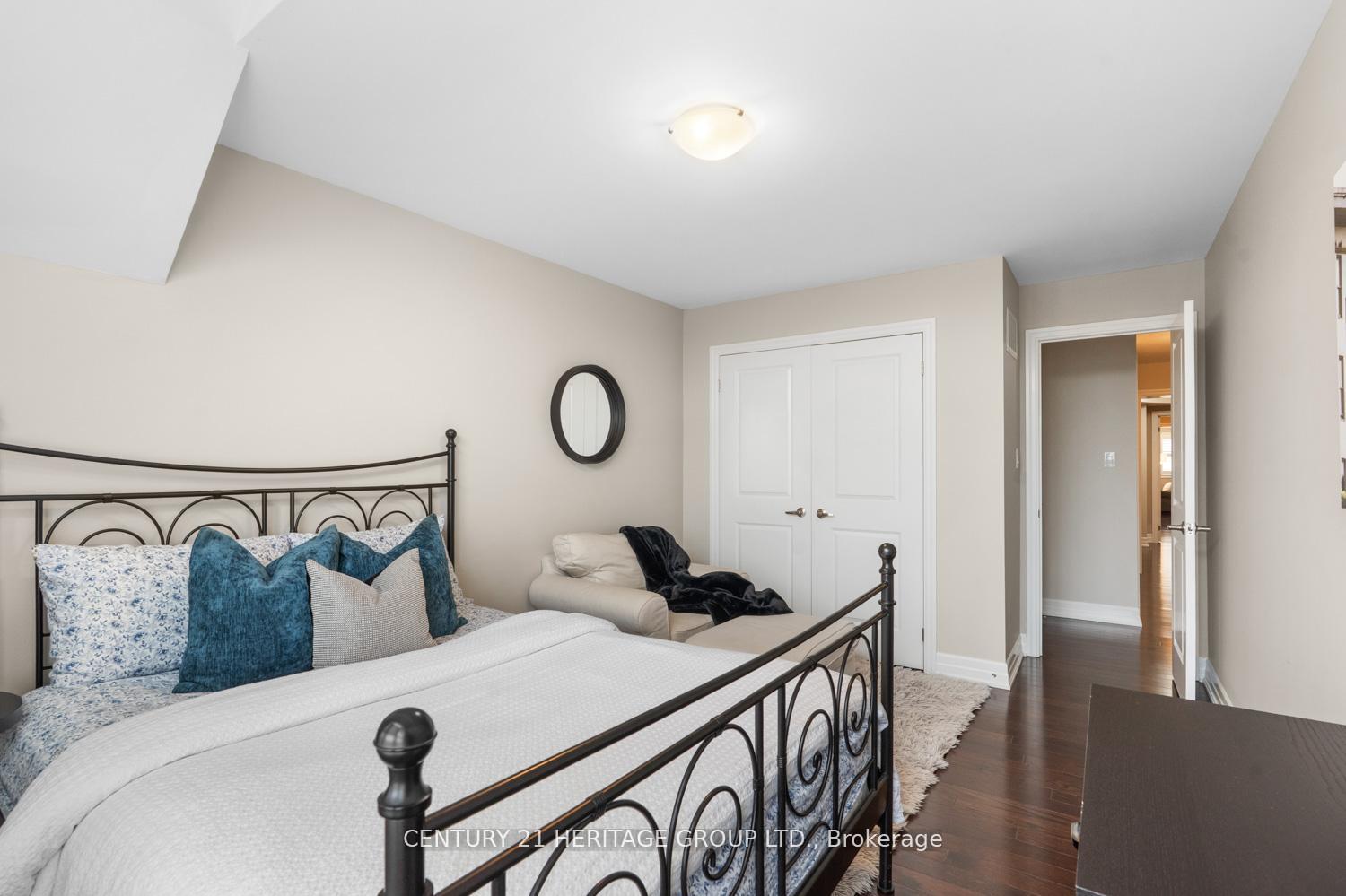 Photo 27 of 67 Alex Campbell Crescent, King, King City — HOMEH