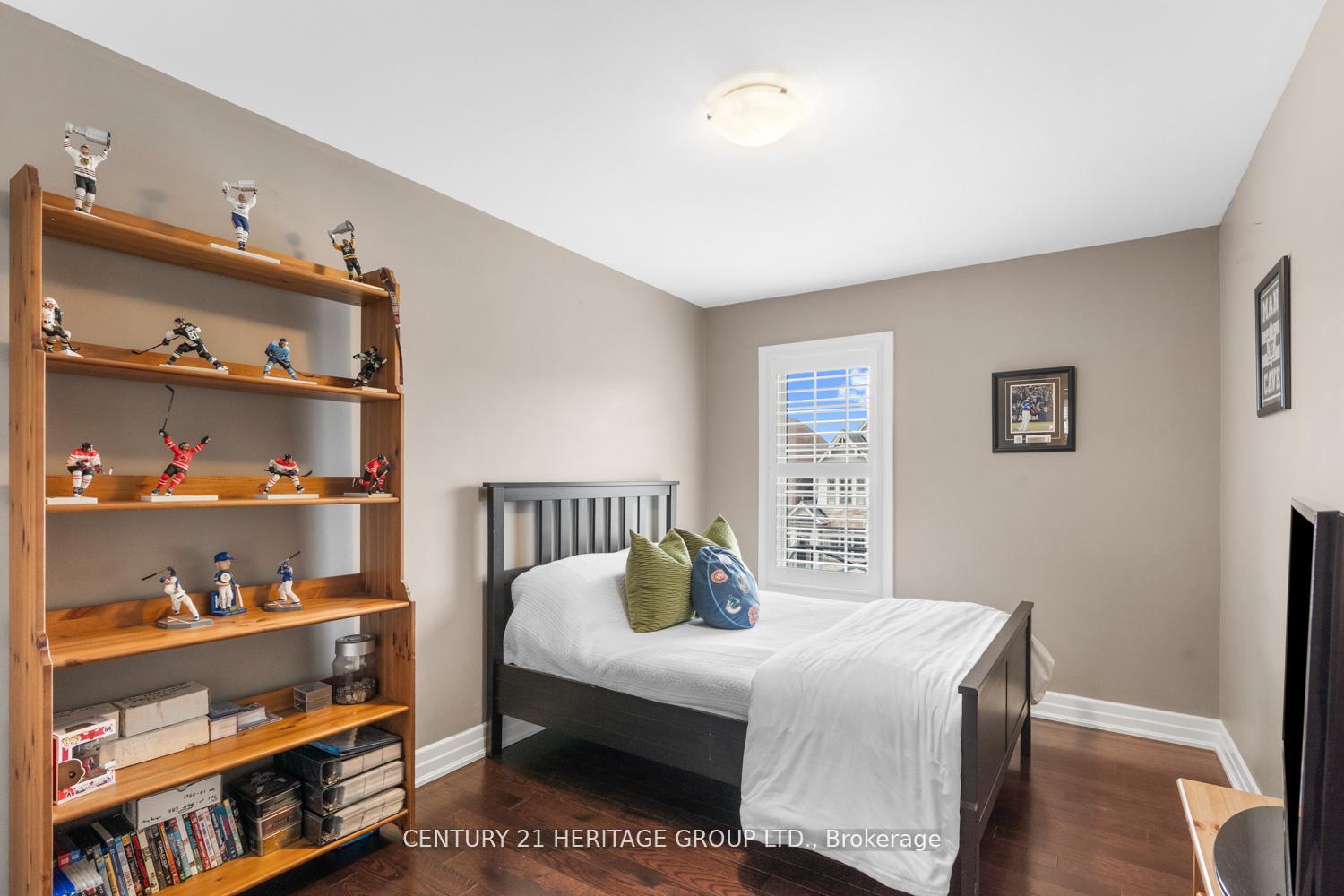 Photo 28 of 67 Alex Campbell Crescent, King, King City — HOMEH