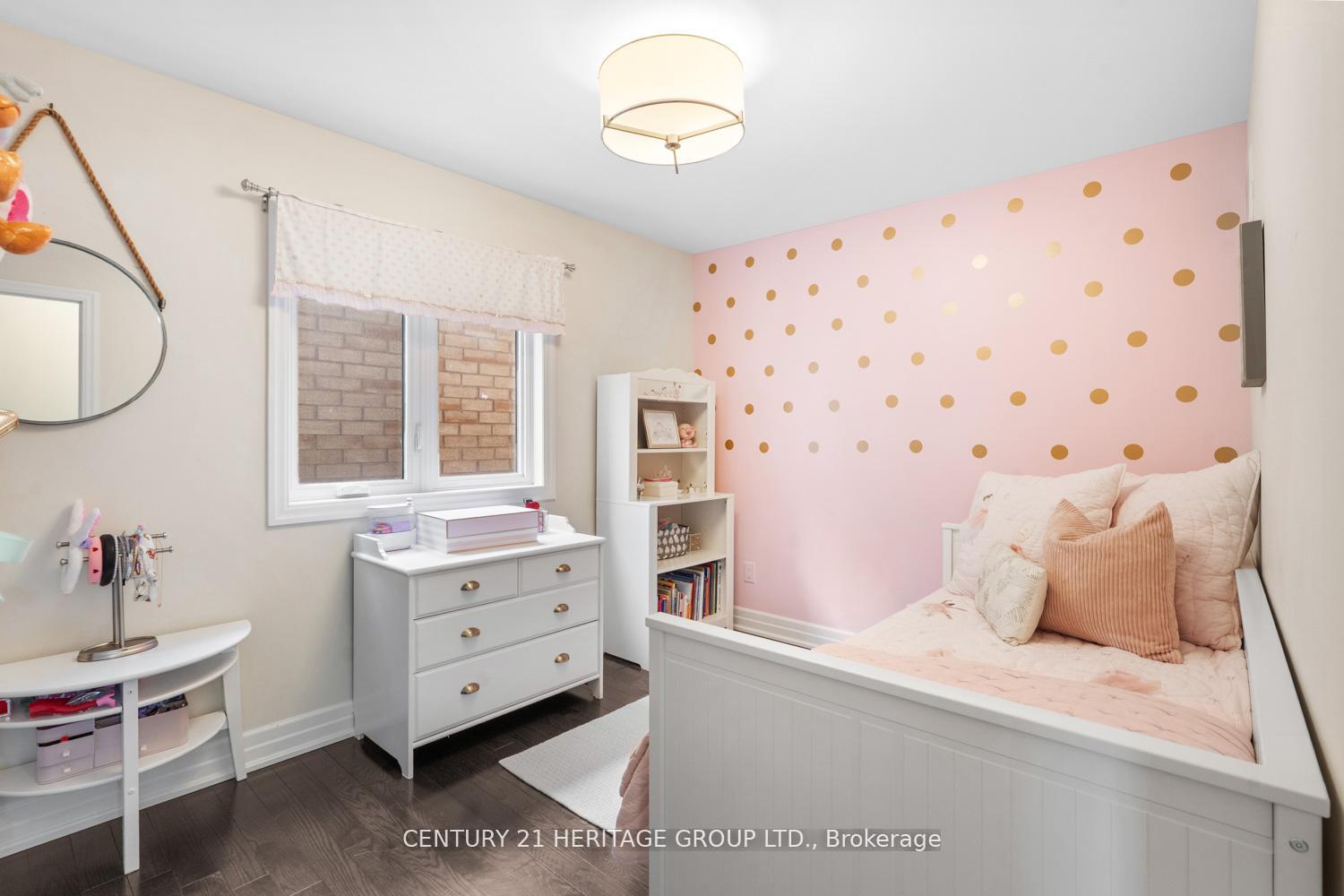 Photo 30 of 67 Alex Campbell Crescent, King, King City — HOMEH