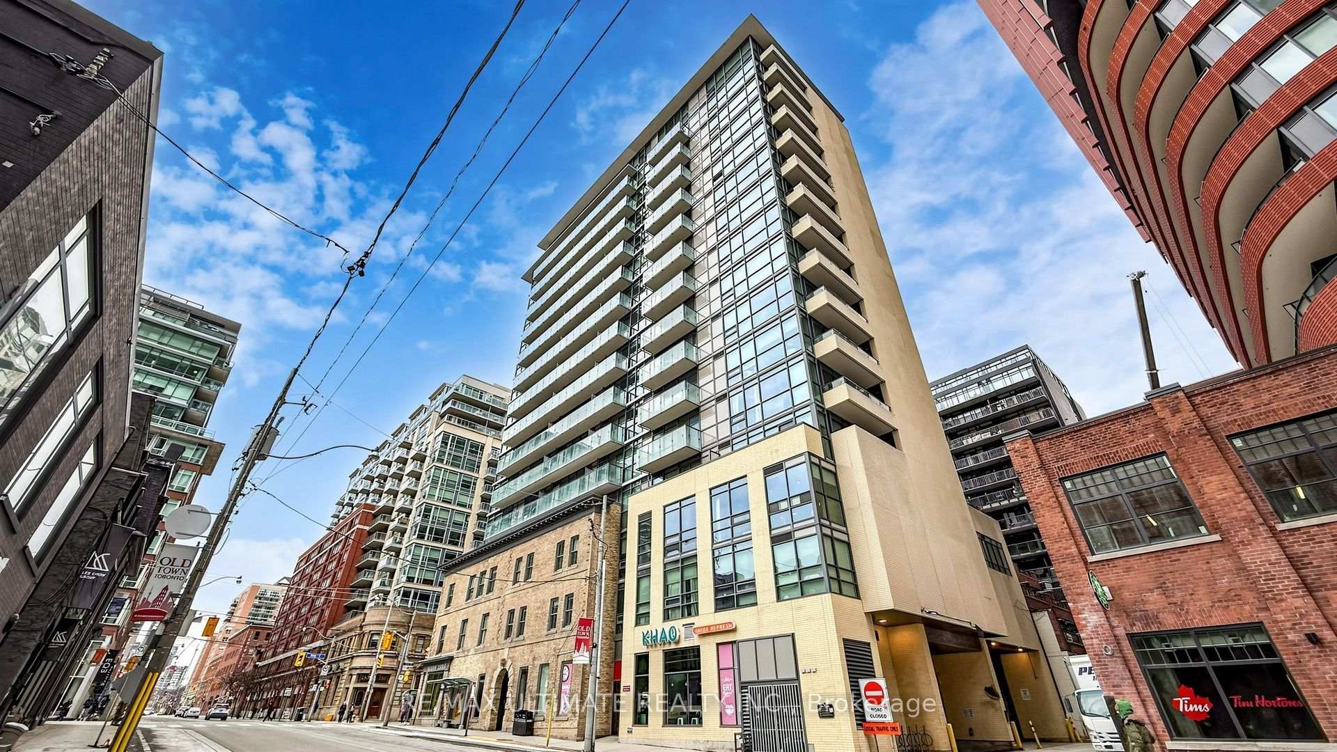 Photo of Unit 303, 39 Sherbourne Street