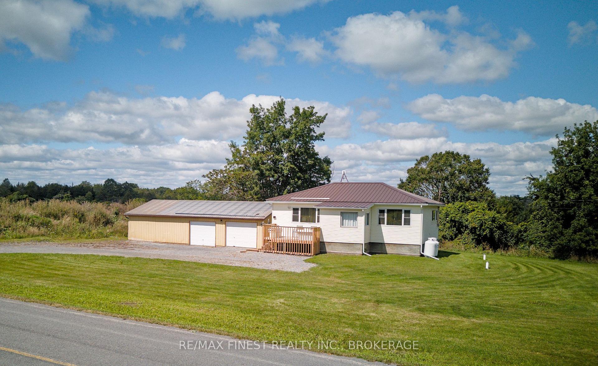 Photo of 7720 Front Road