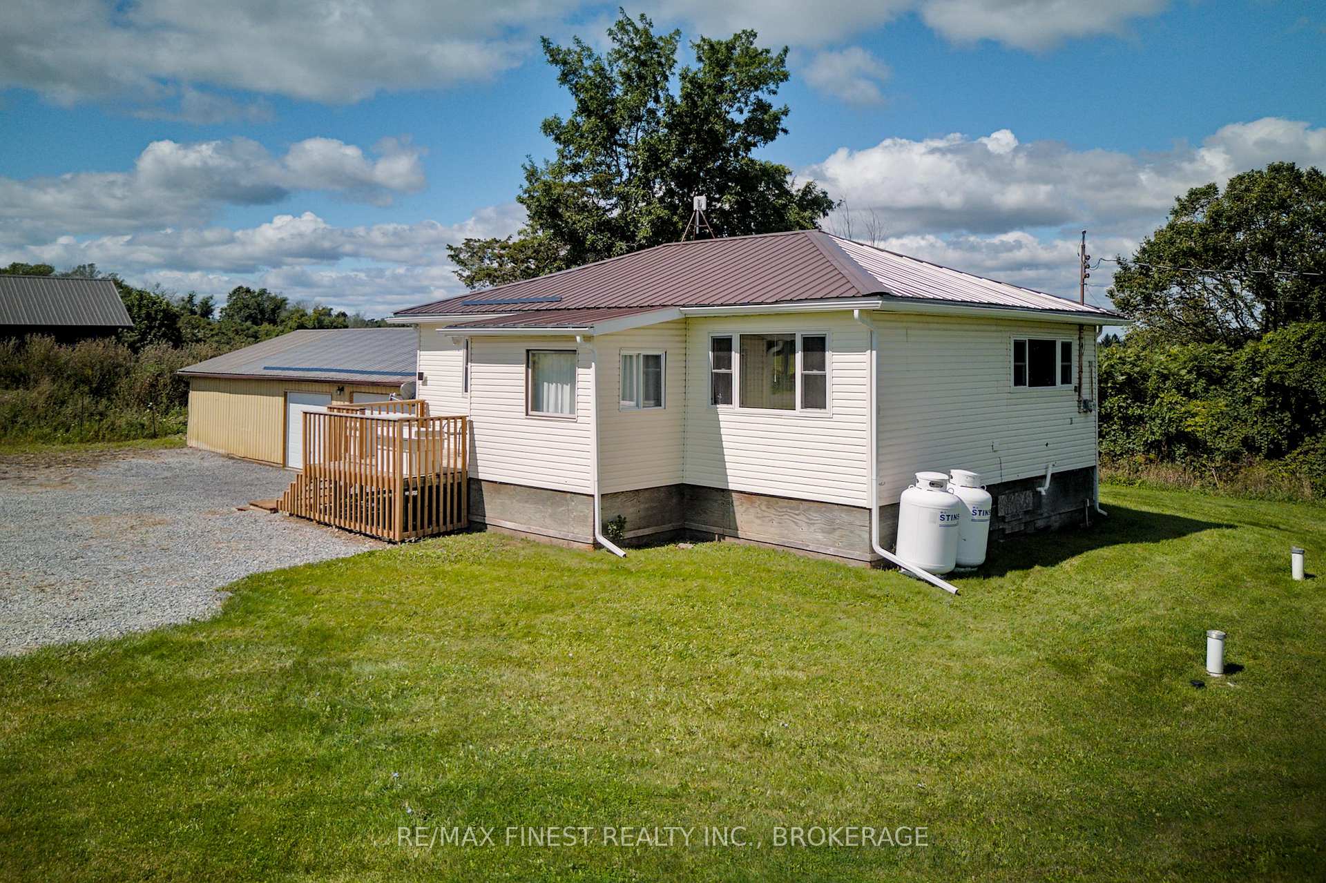 Photo 37 of 7720 Front Road, Loyalist, Amherst Island — HOMEH