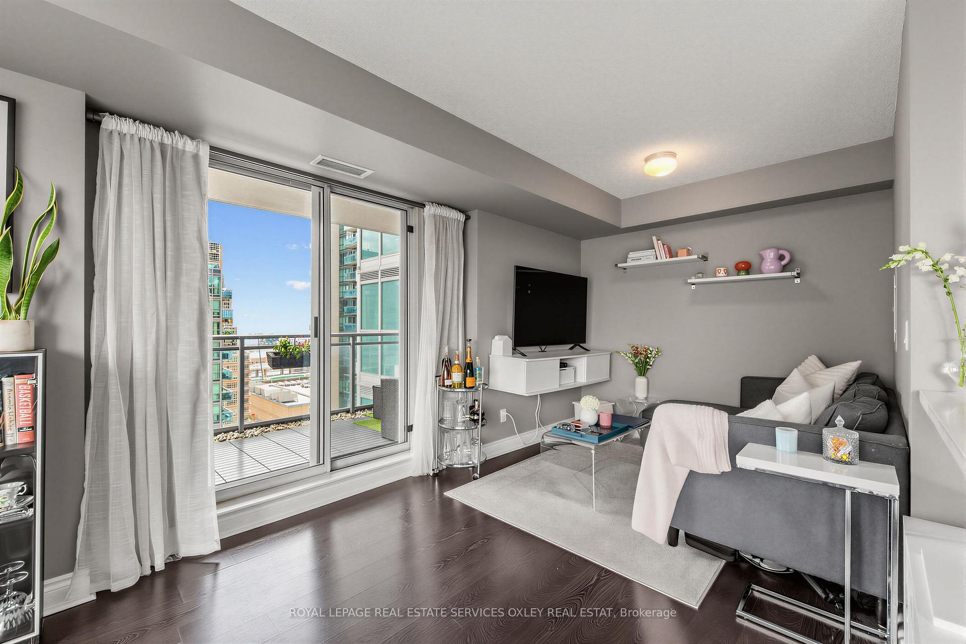 Photo 4 of Unit 1102, 100 Western Battery Road, Toronto, Niagara — HOMEH