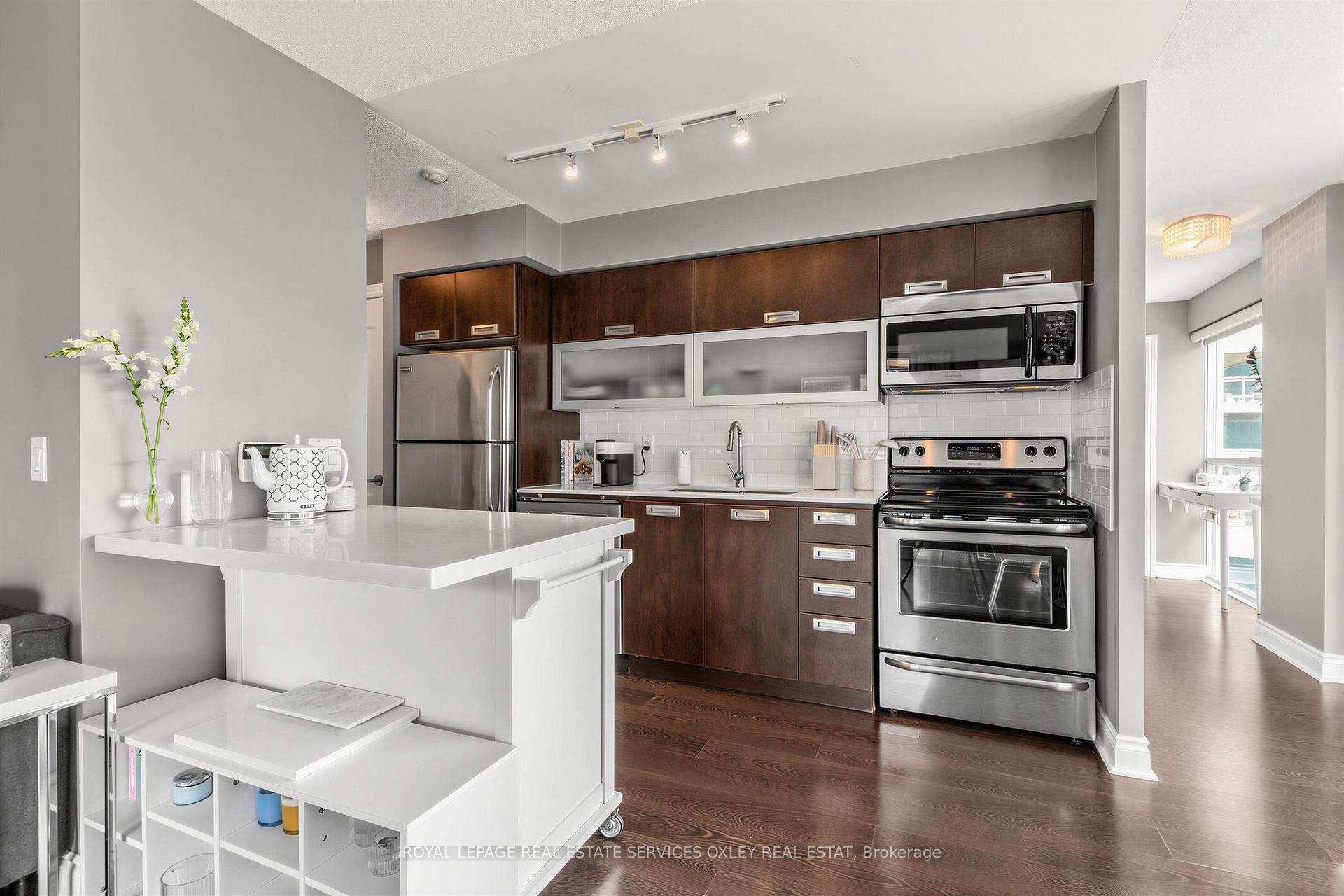 Photo 8 of Unit 1102, 100 Western Battery Road, Toronto, Niagara — HOMEH