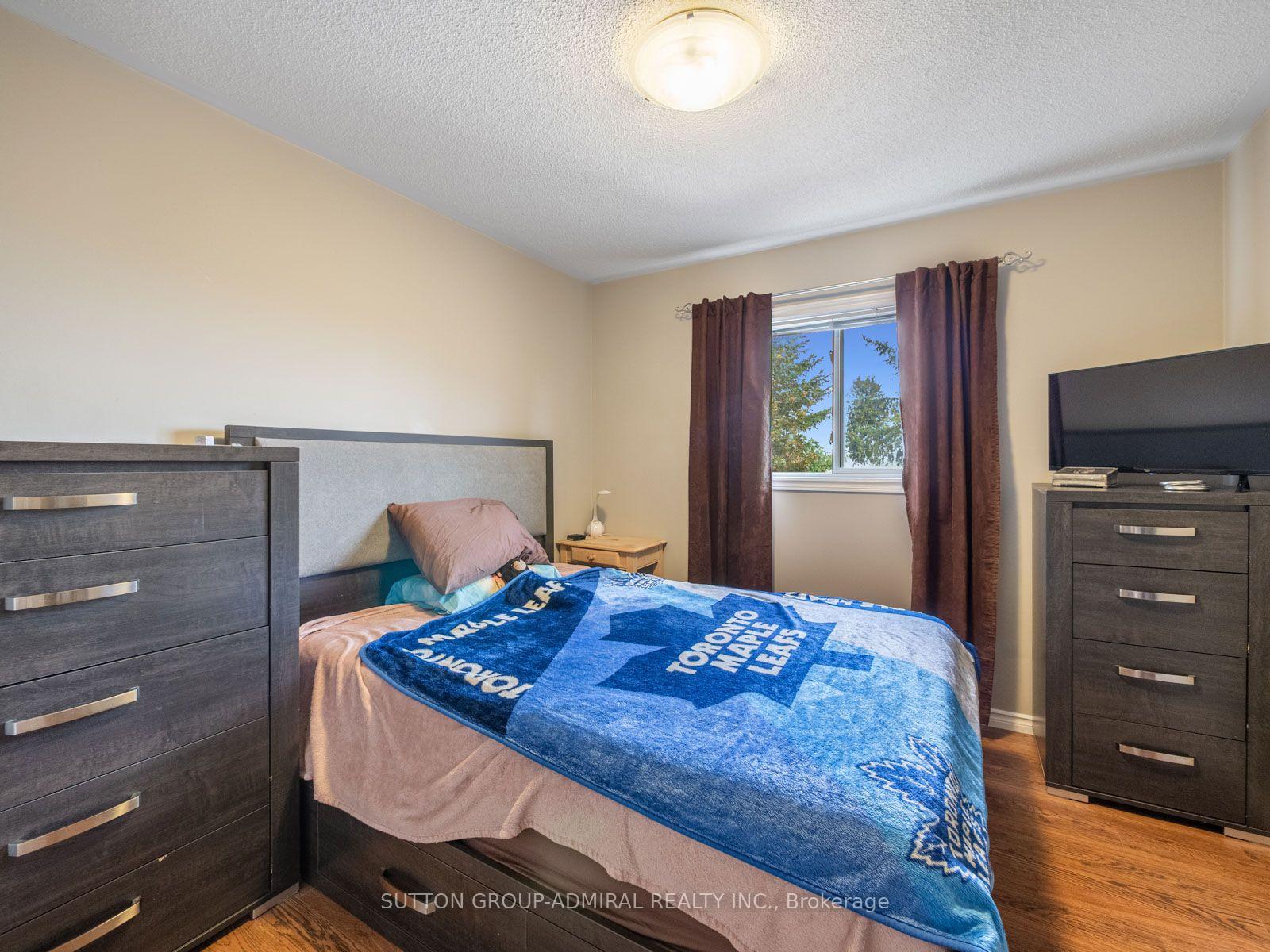 Photo 24 of 267 Warner Crescent, Newmarket, Summerhill Estates — HOMEH