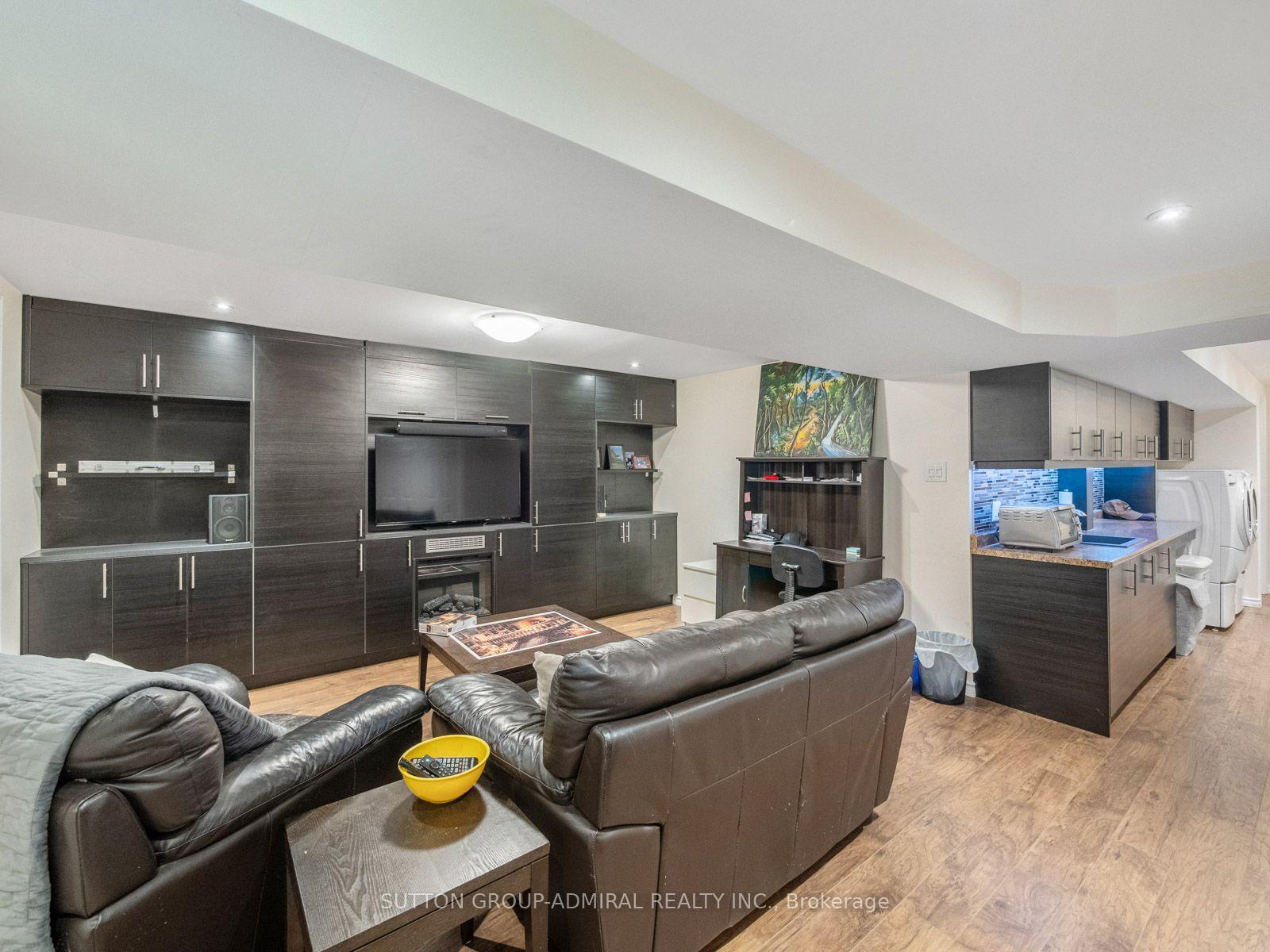 Photo 33 of 267 Warner Crescent, Newmarket, Summerhill Estates — HOMEH