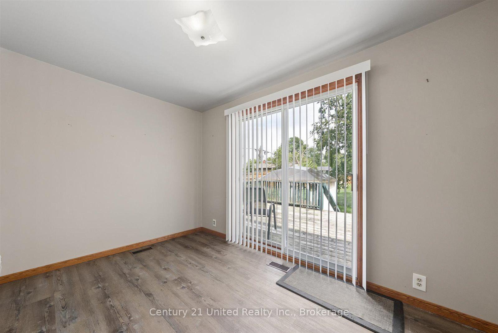Photo 15 of 72 Kent Street, Peterborough, Town Ward 3 — HOMEH