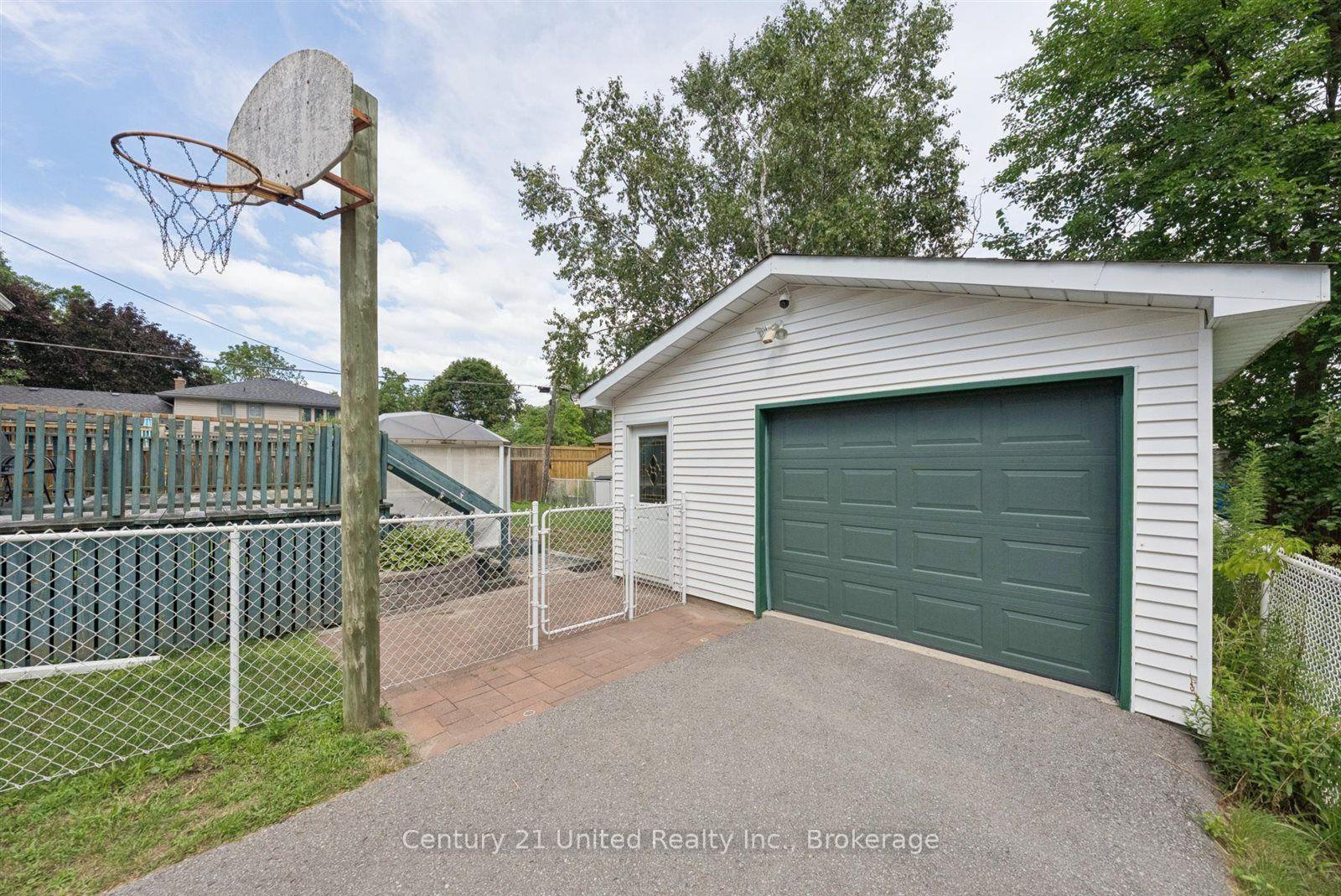 Photo 38 of 72 Kent Street, Peterborough, Town Ward 3 — HOMEH