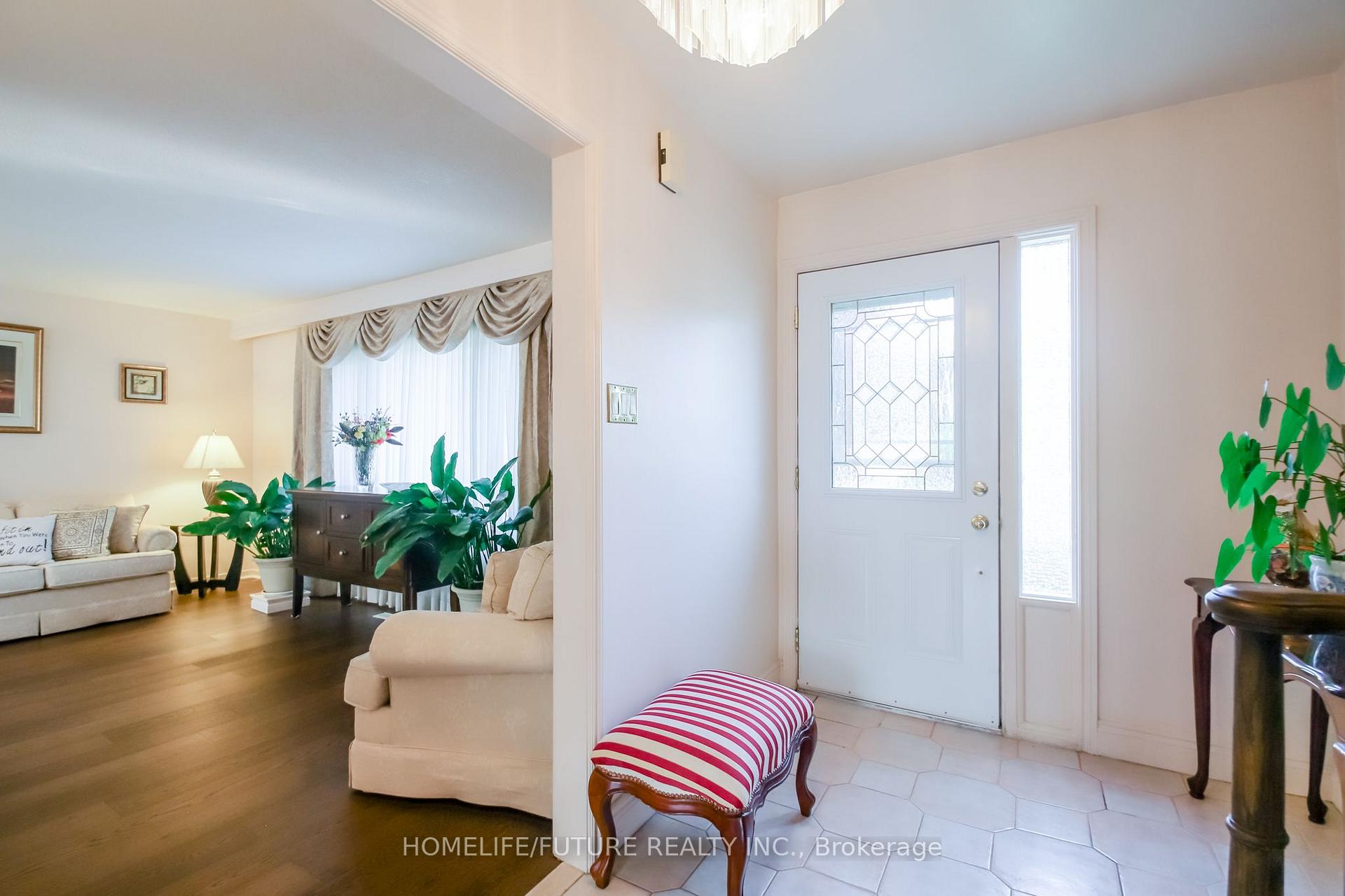Photo 7 of 207 Michael Boulevard, Whitby, Lynde Creek — HOMEH