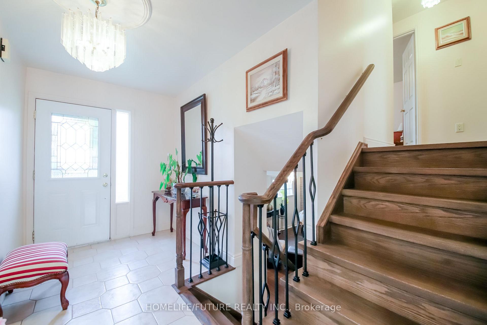 Photo 9 of 207 Michael Boulevard, Whitby, Lynde Creek — HOMEH
