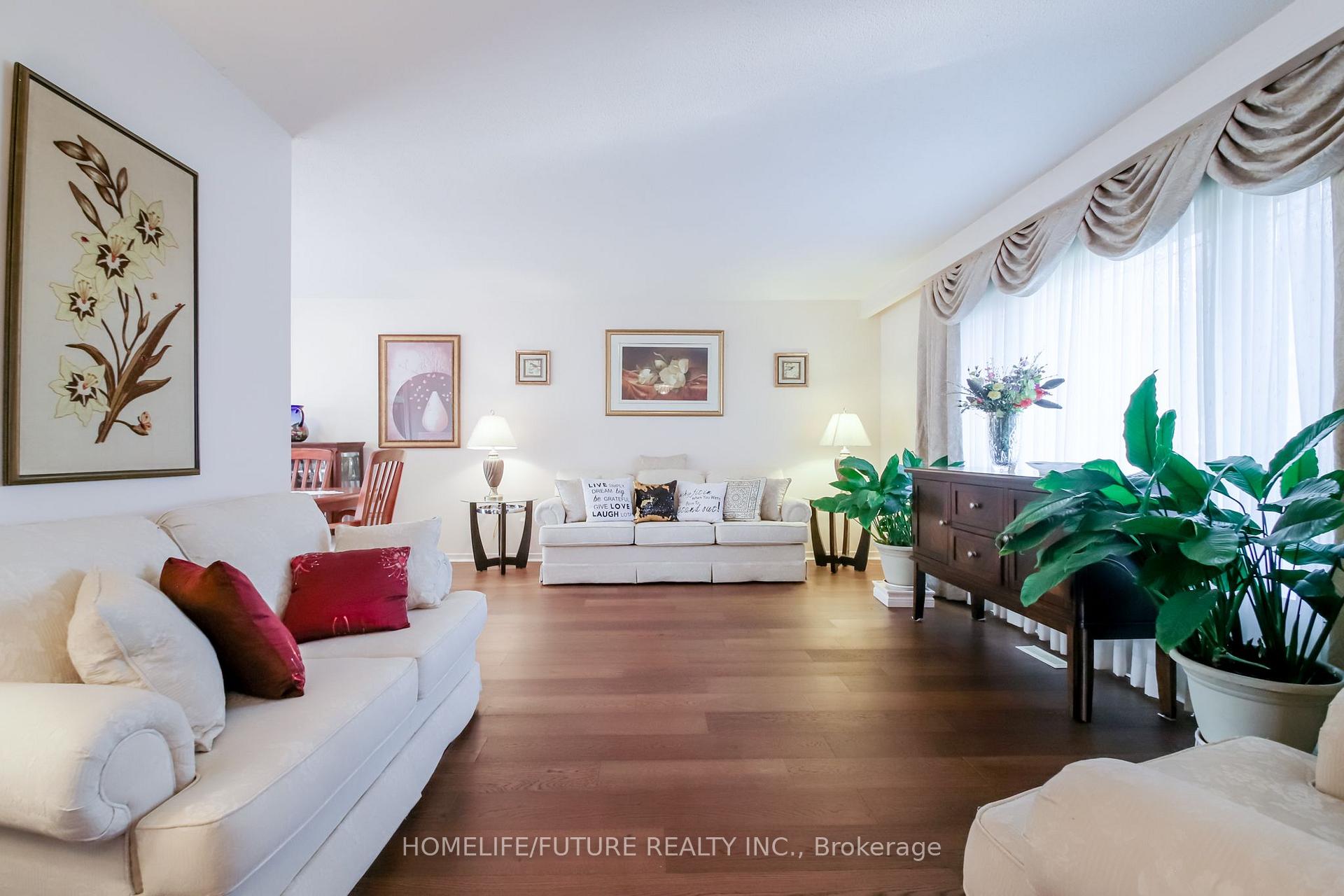 Photo 10 of 207 Michael Boulevard, Whitby, Lynde Creek — HOMEH