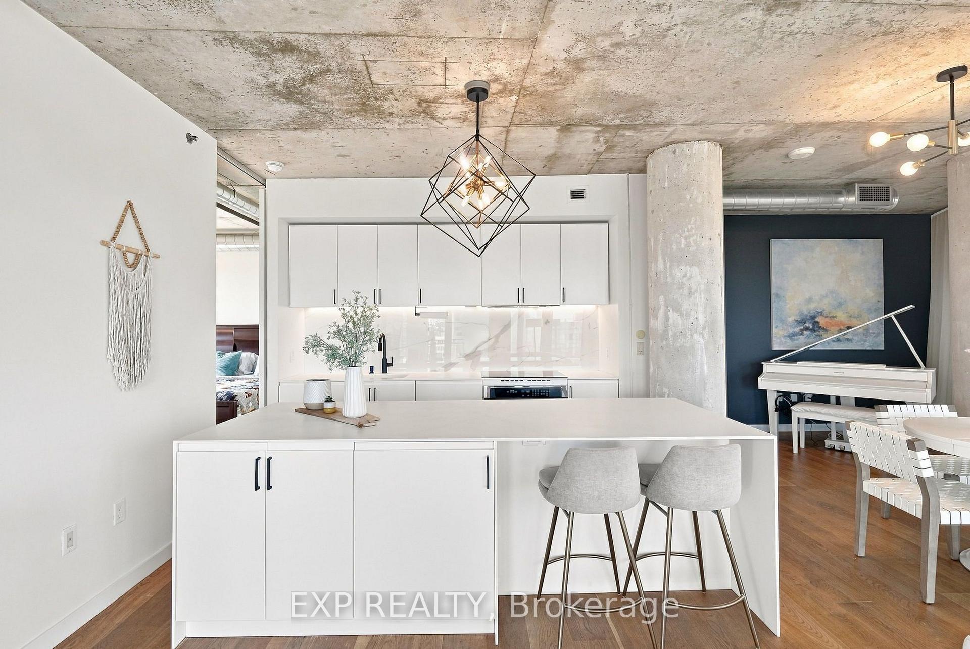 Photo 4 of Unit 604, 51 Trolley Crescent, Toronto, Moss Park — HOMEH