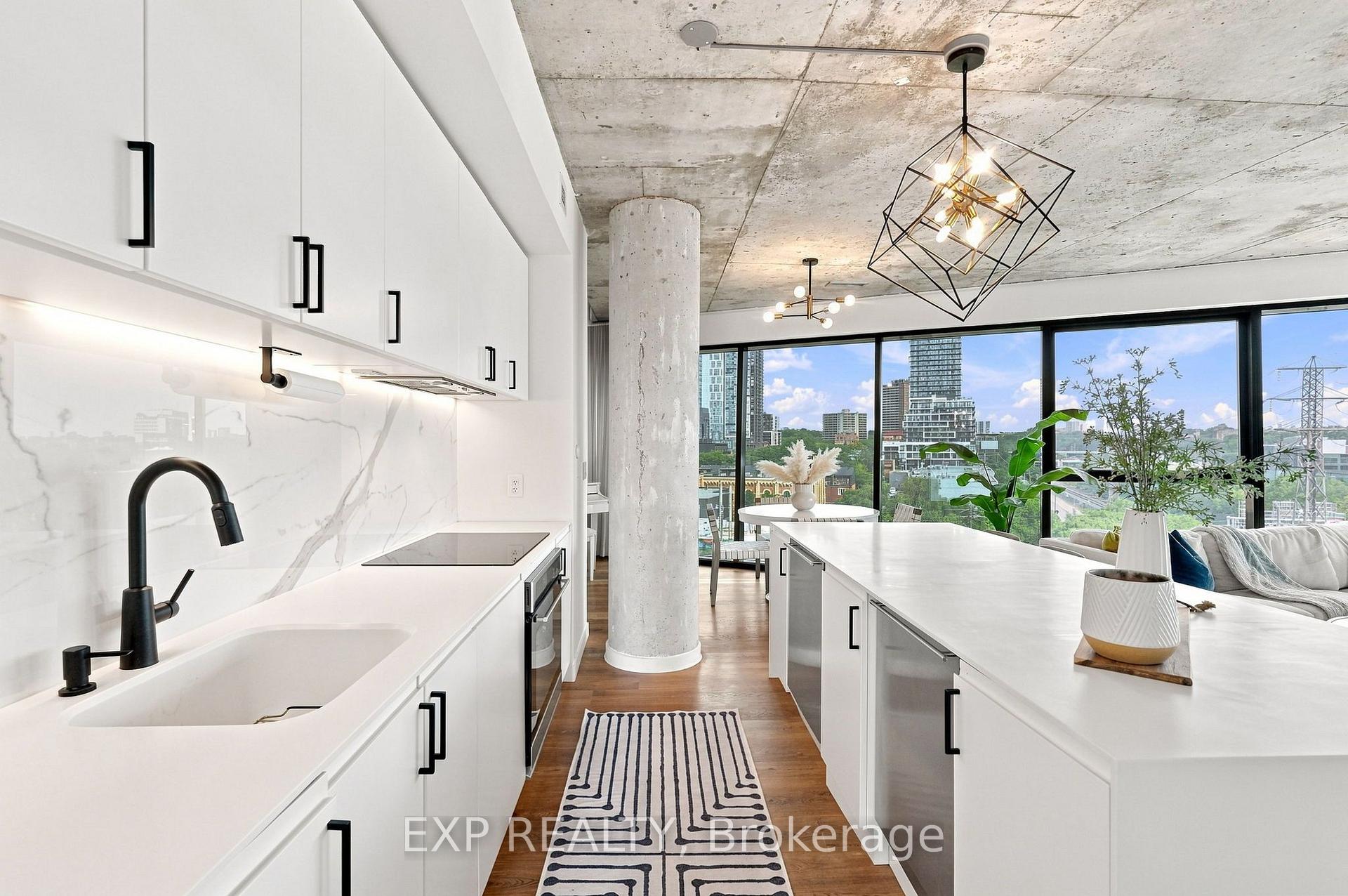 Photo 6 of Unit 604, 51 Trolley Crescent, Toronto, Moss Park — HOMEH