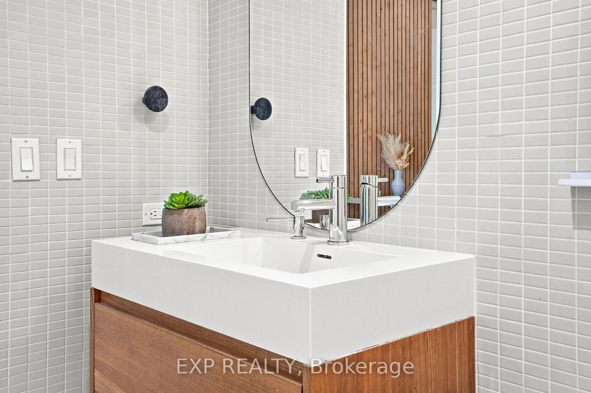 Photo 31 of Unit 604, 51 Trolley Crescent, Toronto, Moss Park — HOMEH