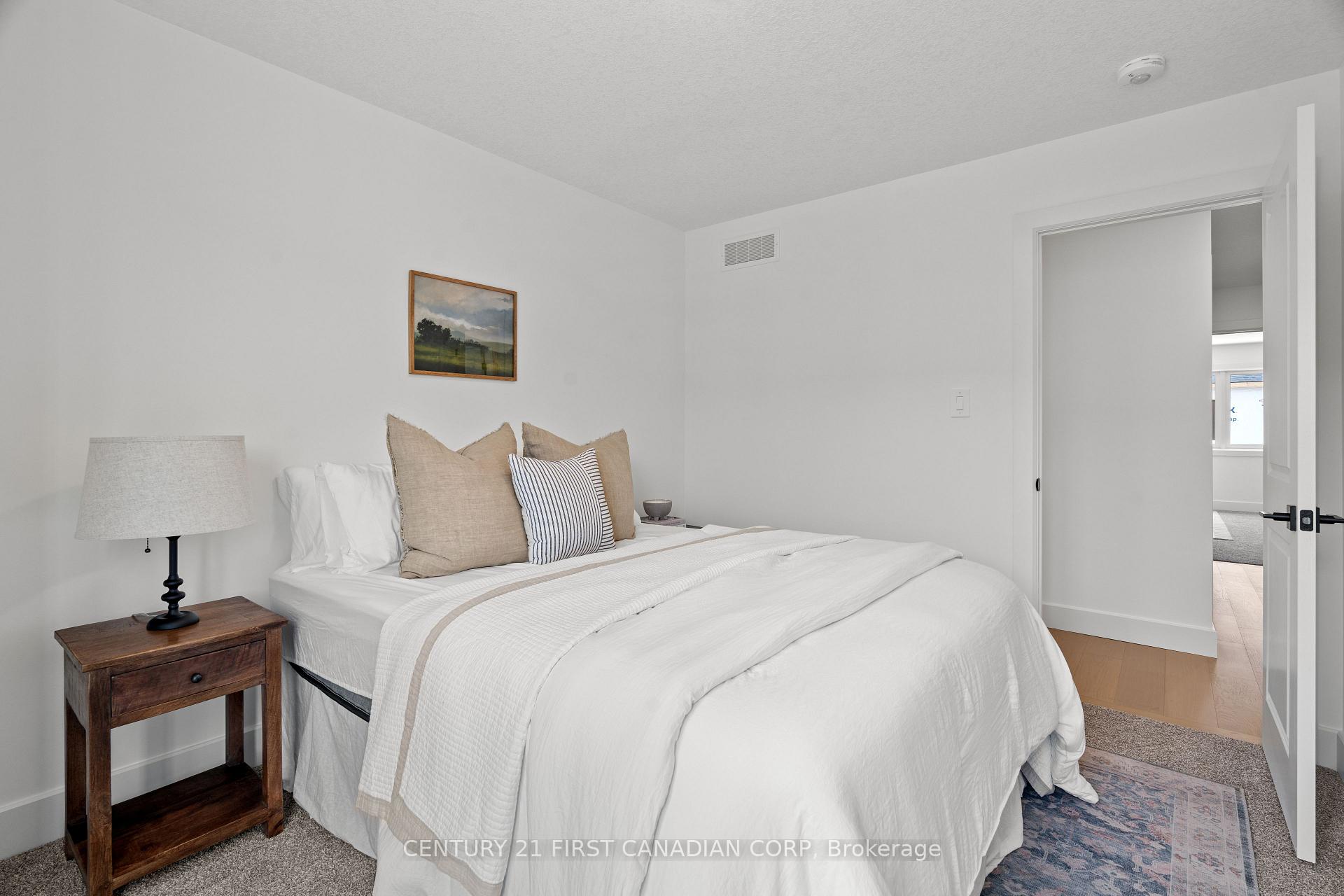 Photo 33 of Unit 10 (15), 147 Scotts Drive, Lucan Biddulph, Lucan — HOMEH