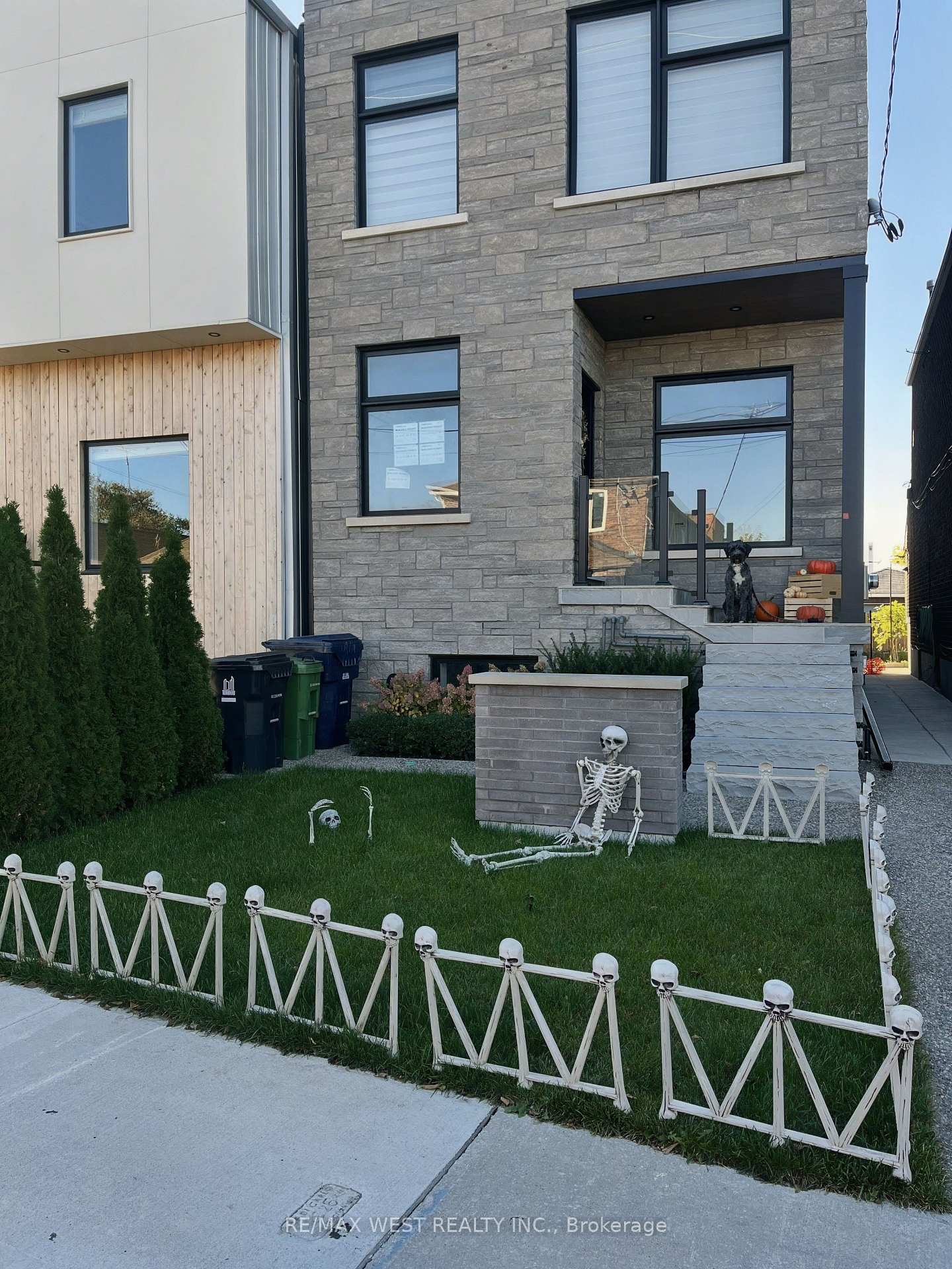 Photo 8 of Unit Main Floor, 93 Hatherley Road, Toronto, Caledonia-Fairbank — HOMEH