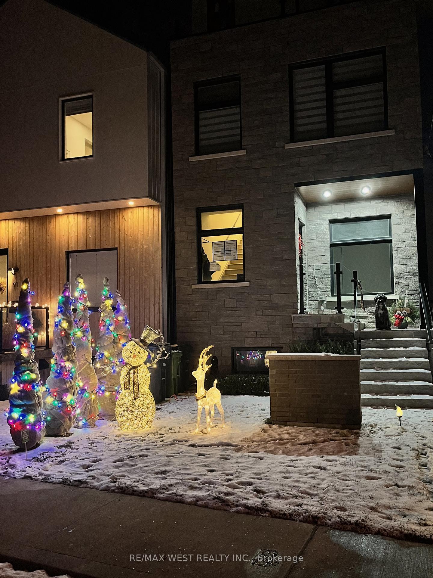Photo 12 of Unit Main Floor, 93 Hatherley Road, Toronto, Caledonia-Fairbank — HOMEH