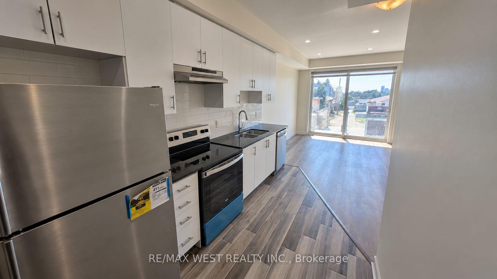 Photo 4 of Unit Main Floor, 93 Hatherley Road, Toronto, Caledonia-Fairbank — HOMEH