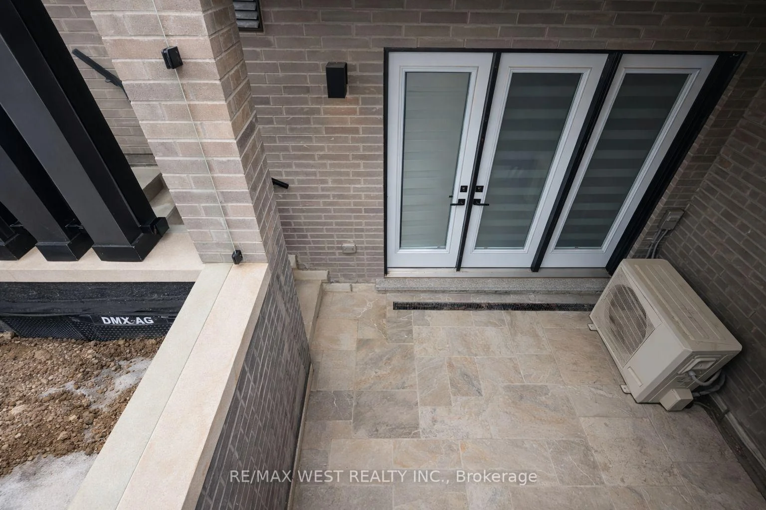 Photo 11 of Unit Main Floor, 93 Hatherley Road, Toronto, Caledonia-Fairbank — HOMEH