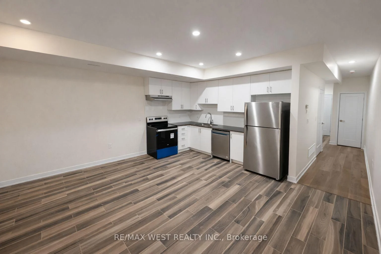 Photo 24 of Unit Main Floor, 93 Hatherley Road, Toronto, Caledonia-Fairbank — HOMEH
