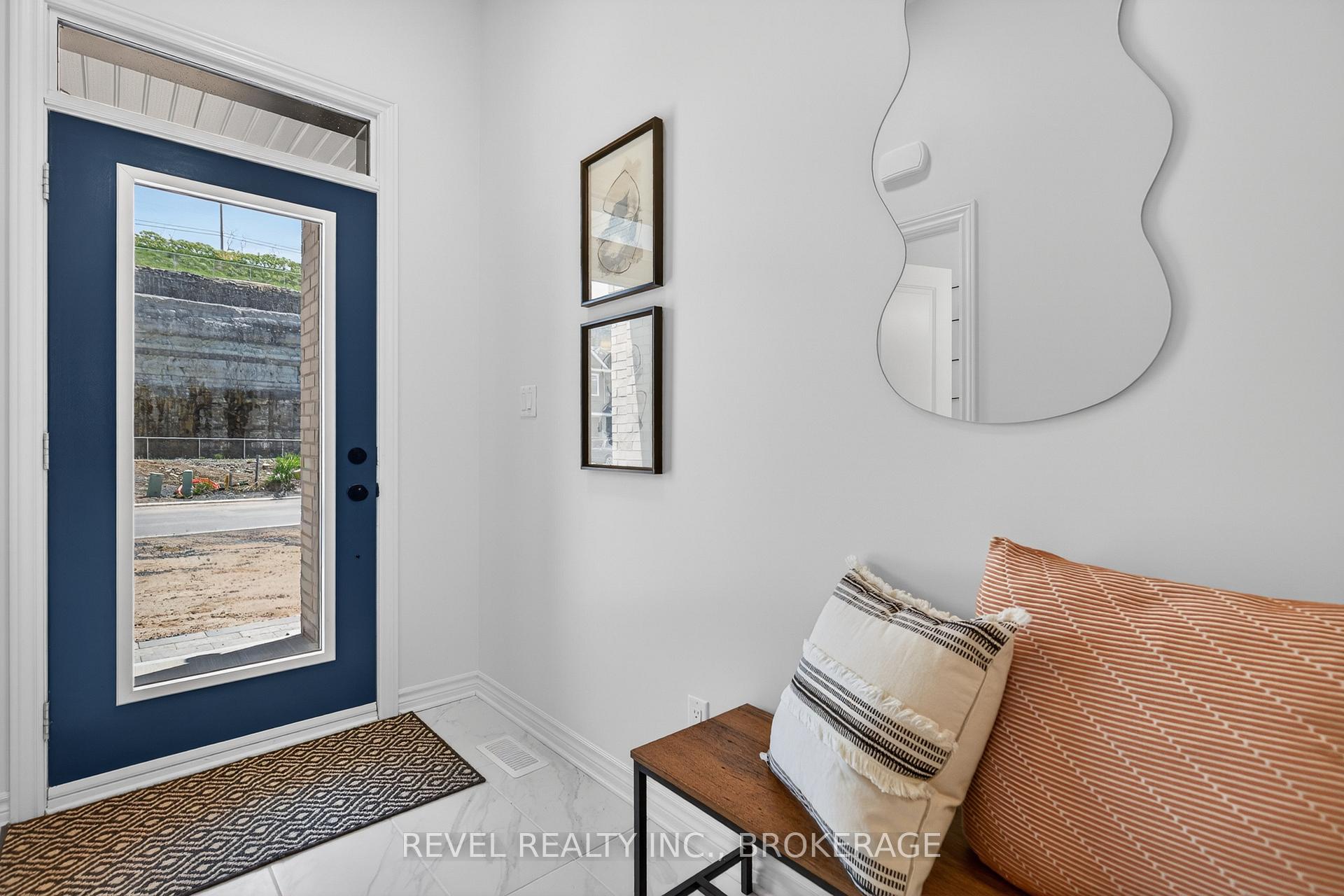 Photo 4 of 326 Dockside Drive, Kingston, Kingston East (Incl Barret Crt) — HOMEH