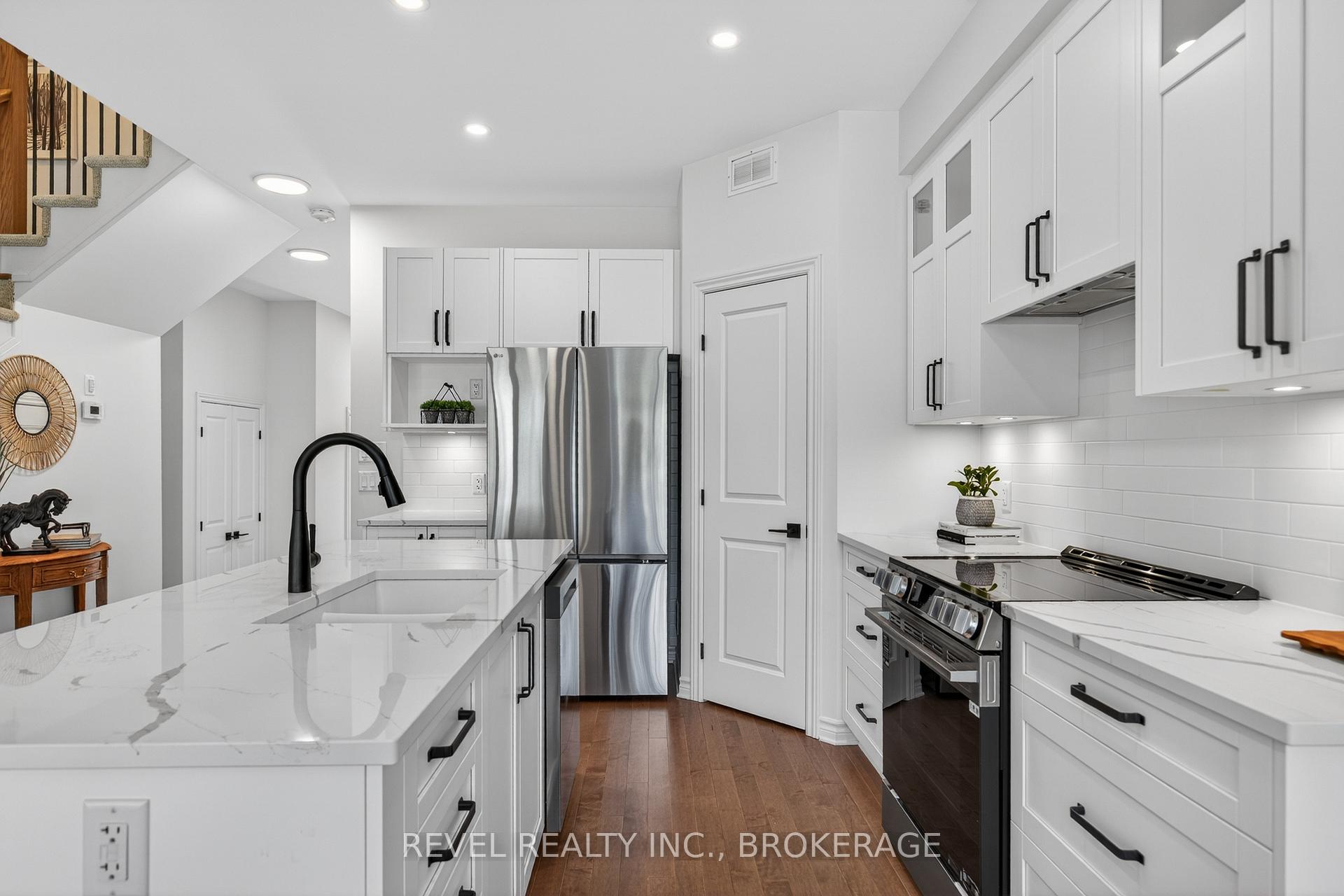Photo 10 of 326 Dockside Drive, Kingston, Kingston East (Incl Barret Crt) — HOMEH