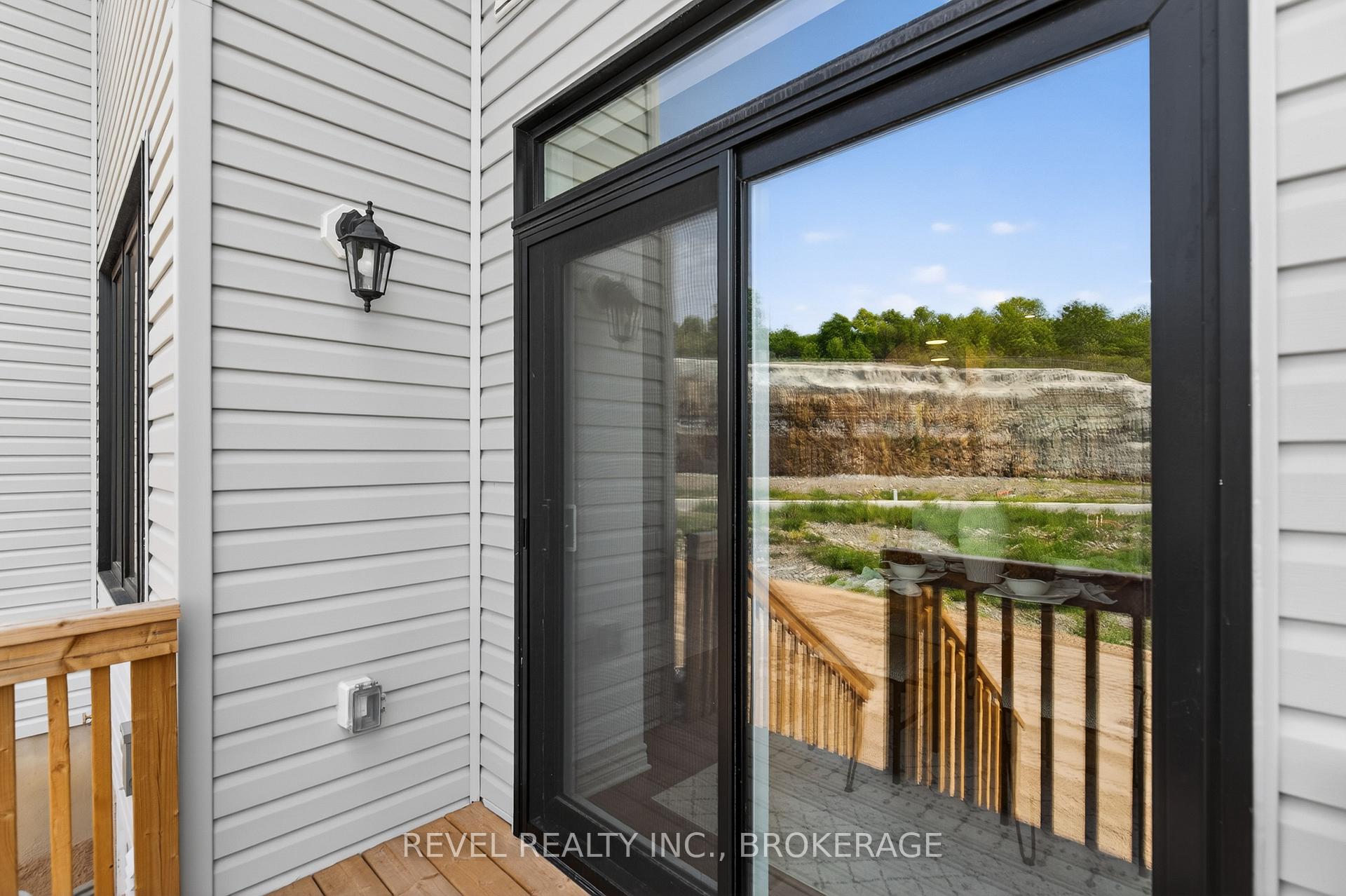 Photo 41 of 326 Dockside Drive, Kingston, Kingston East (Incl Barret Crt) — HOMEH