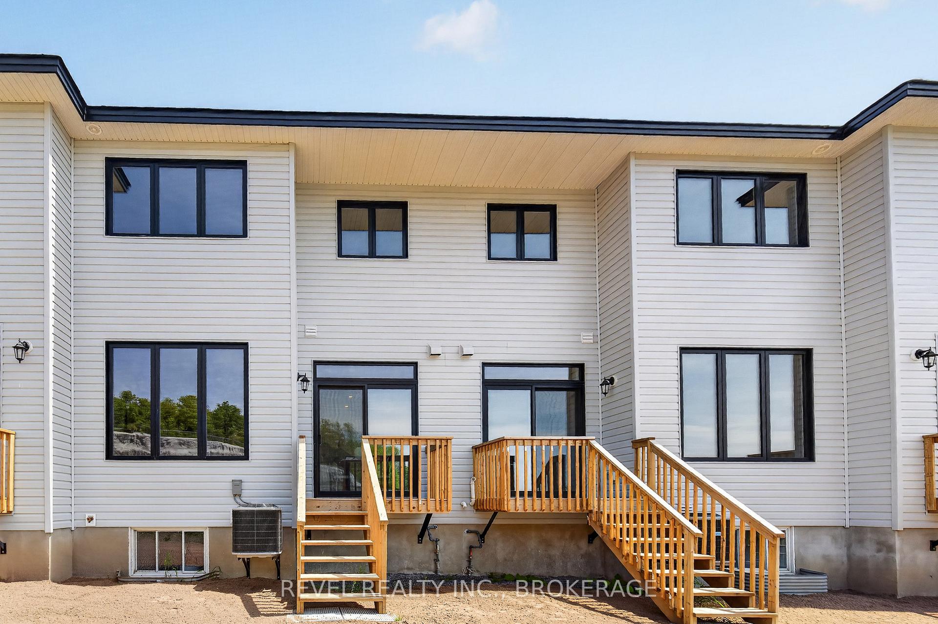 Photo 44 of 326 Dockside Drive, Kingston, Kingston East (Incl Barret Crt) — HOMEH