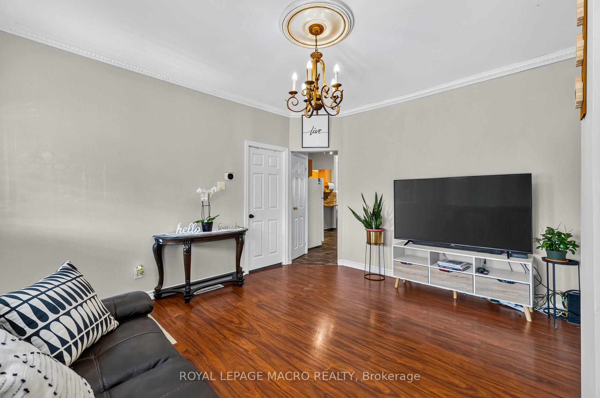Photo 5 of 54 East 23rd Street, Hamilton, Eastmount — HOMEH