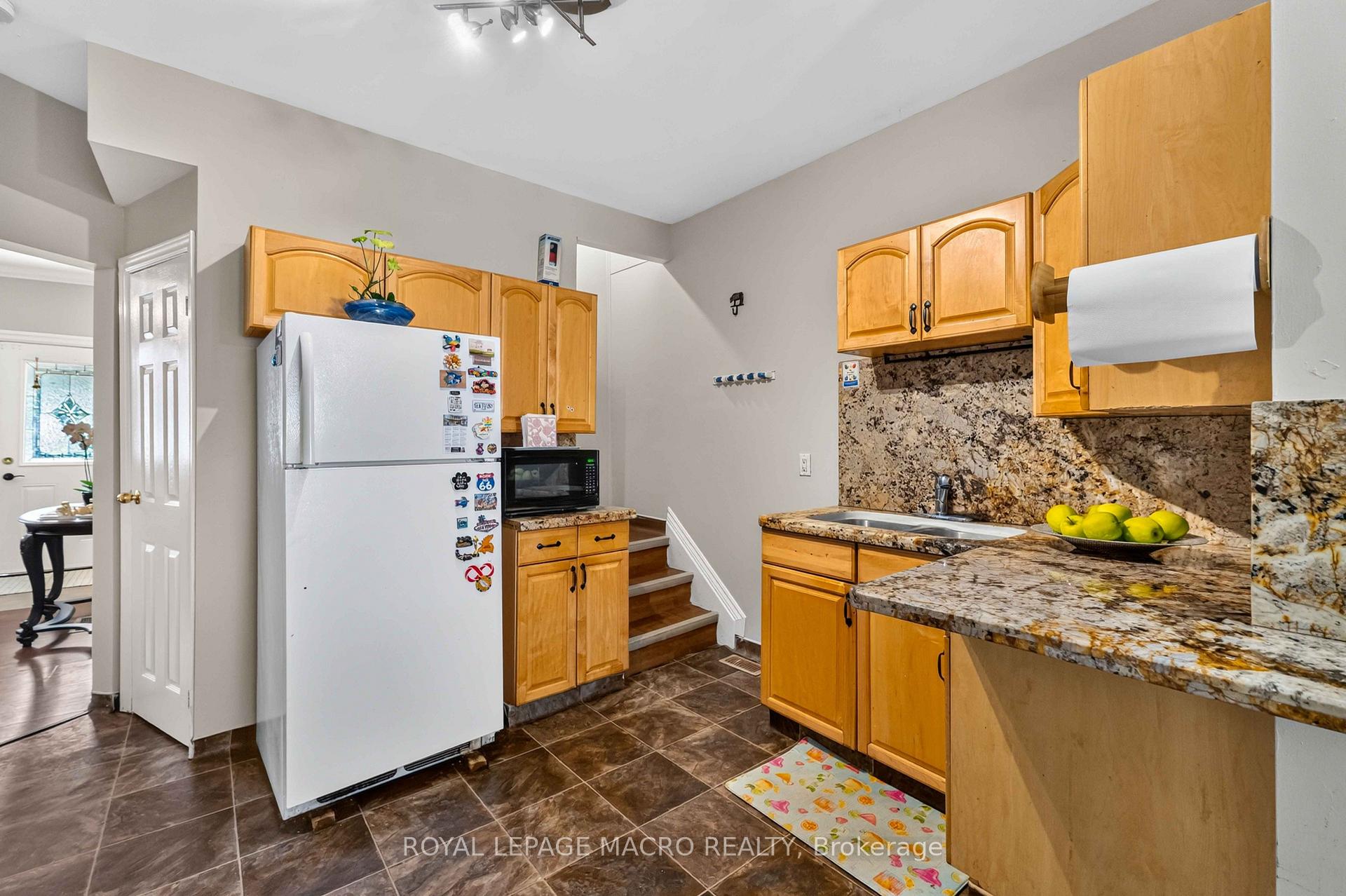 Photo 11 of 54 East 23rd Street, Hamilton, Eastmount — HOMEH
