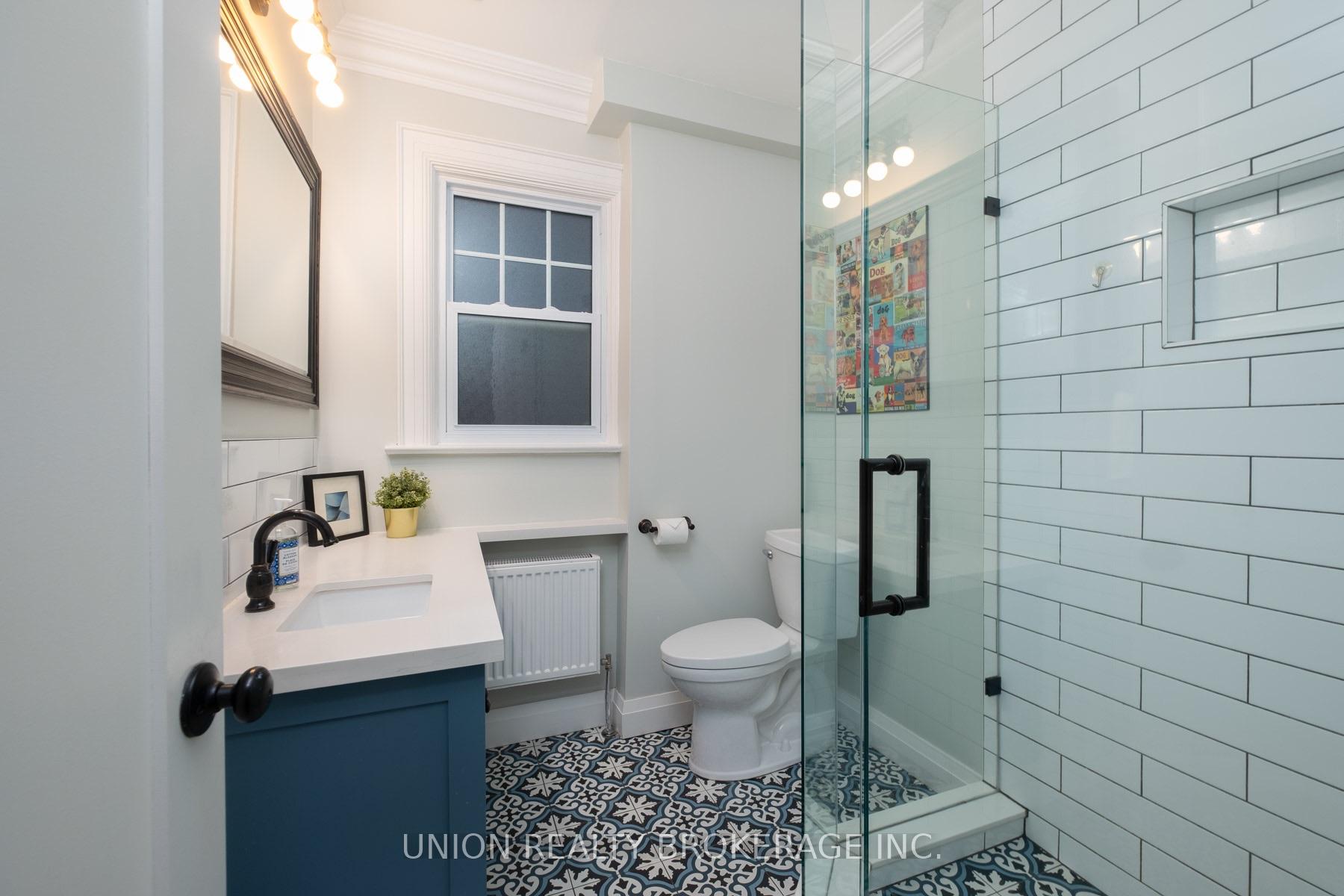 Photo 11 of 55 Pine Crescent, Toronto, The Beaches — HOMEH