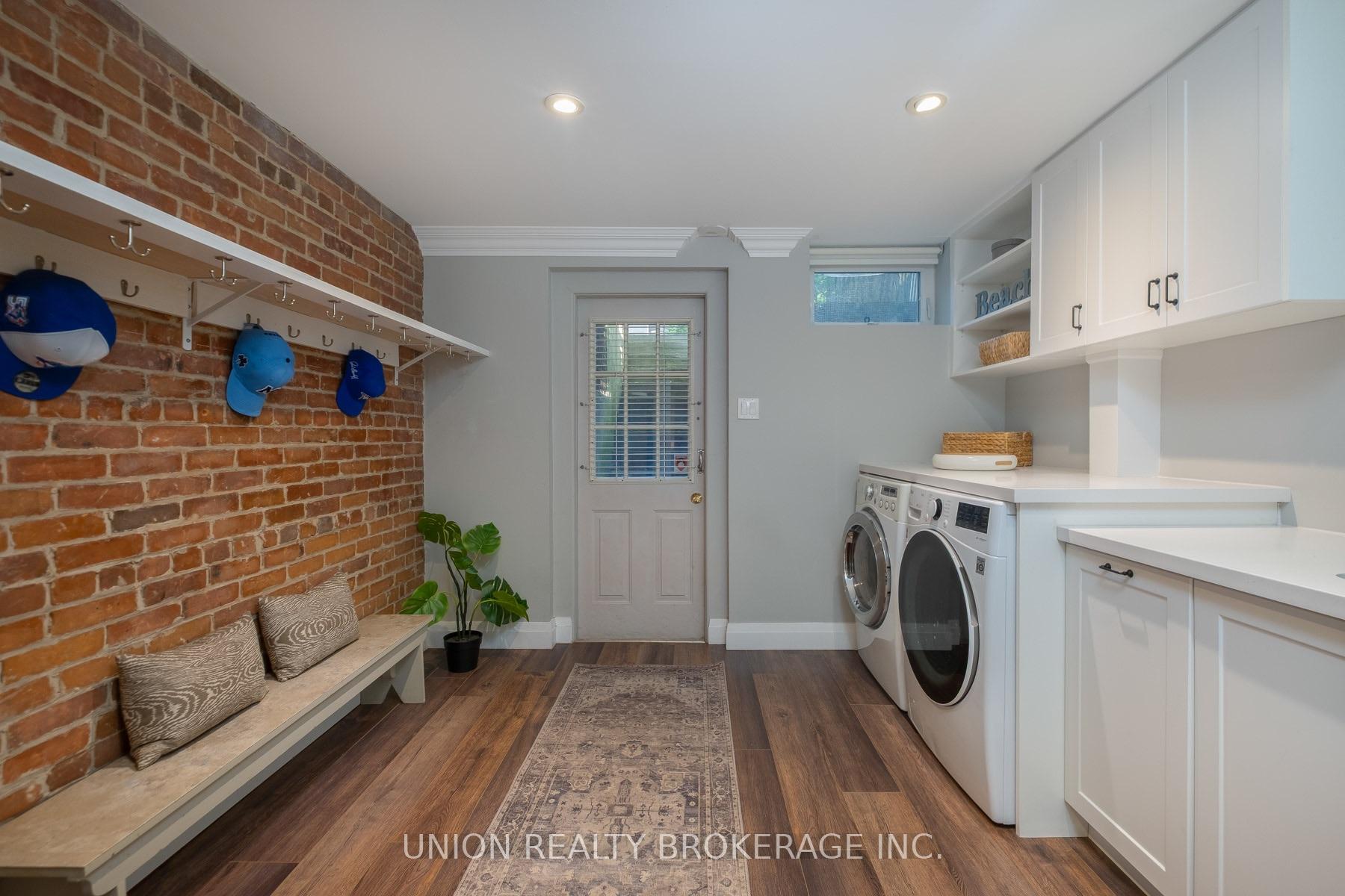 Photo 26 of 55 Pine Crescent, Toronto, The Beaches — HOMEH