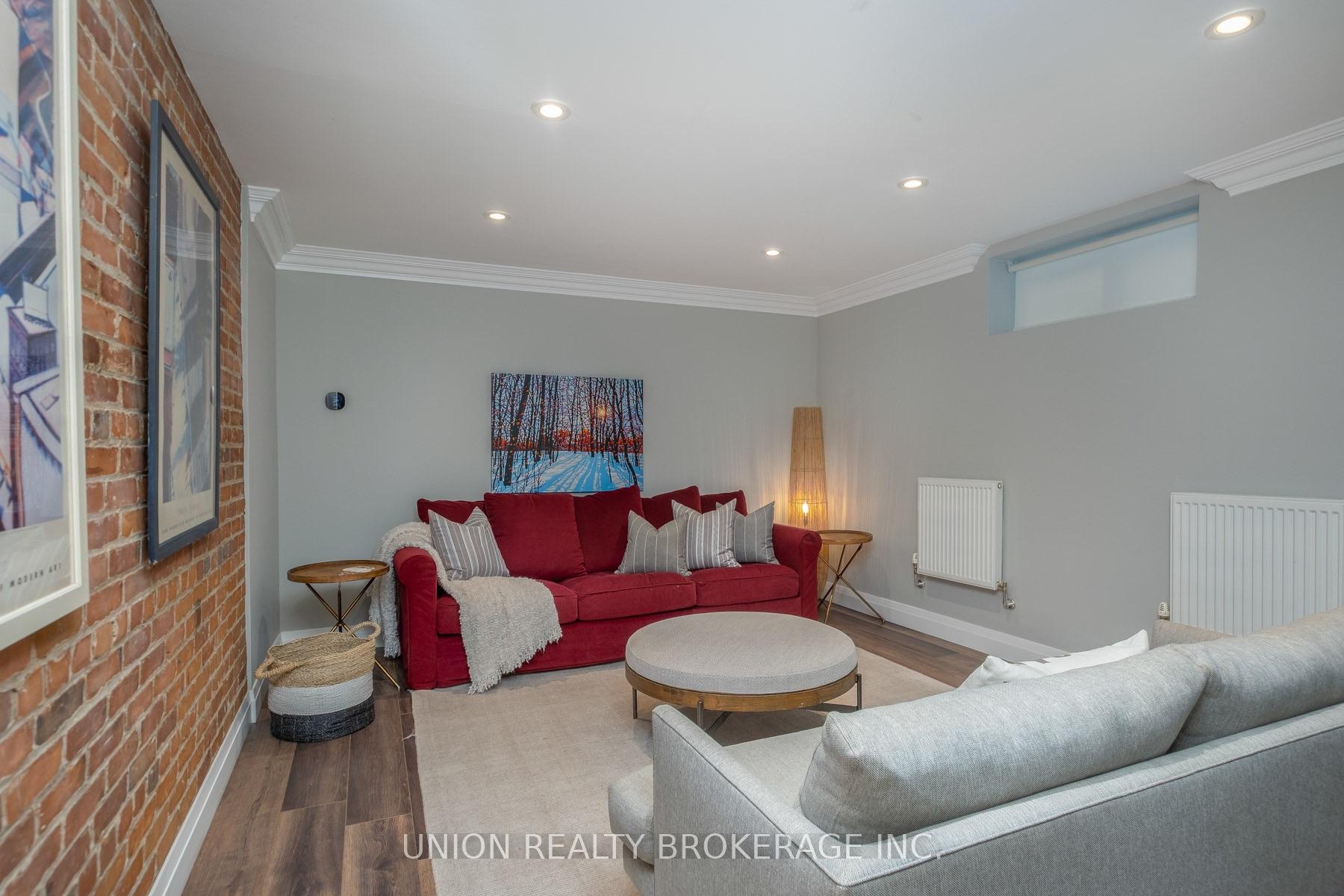 Photo 27 of 55 Pine Crescent, Toronto, The Beaches — HOMEH