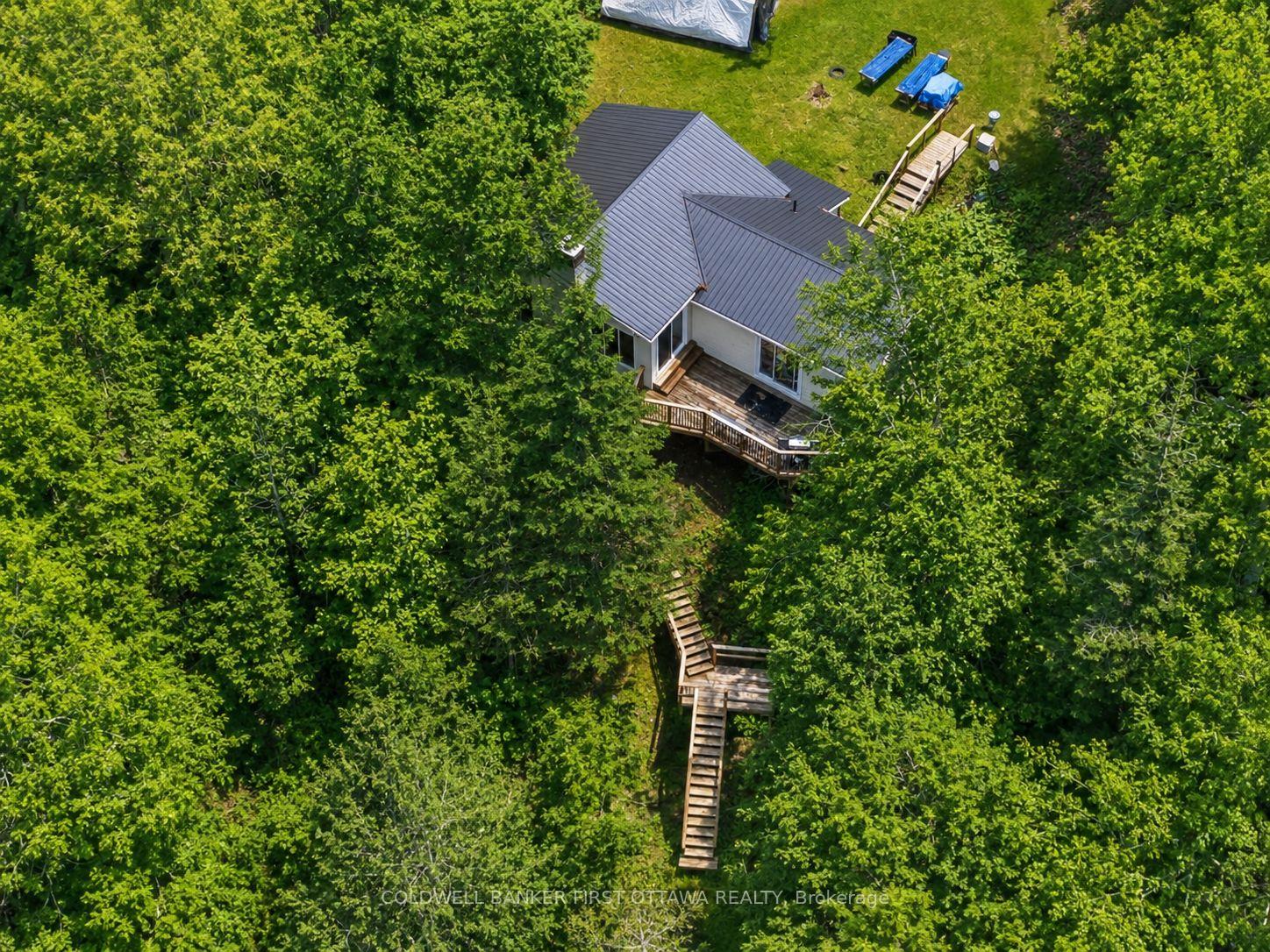 Photo 2 of 1091 Big Clear Lane, Frontenac, Frontenac Centre — HOMEH