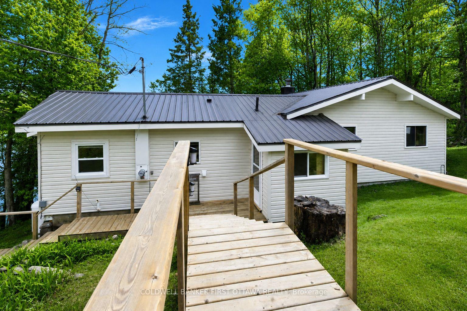 Photo 10 of 1091 Big Clear Lane, Frontenac, Frontenac Centre — HOMEH