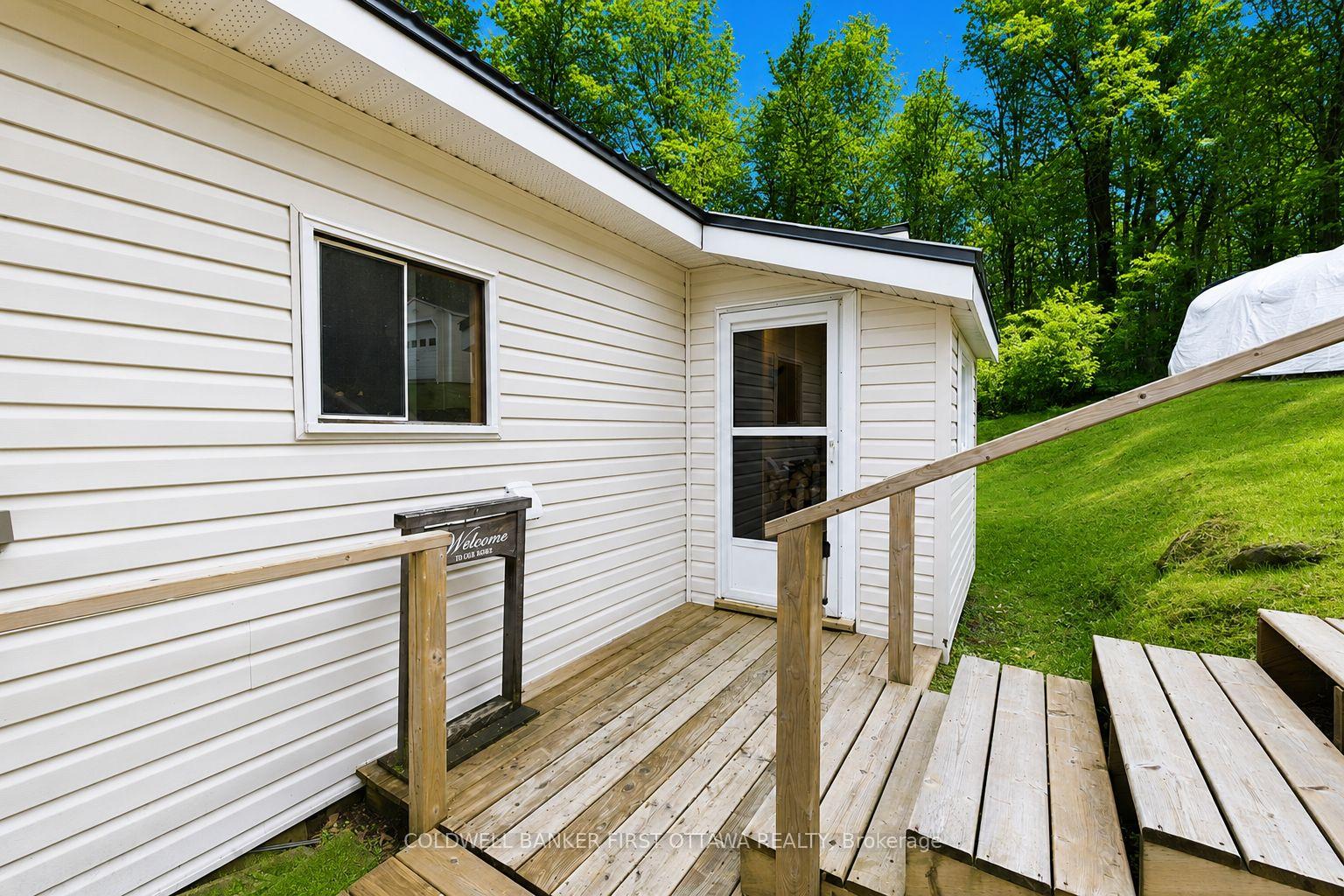 Photo 11 of 1091 Big Clear Lane, Frontenac, Frontenac Centre — HOMEH