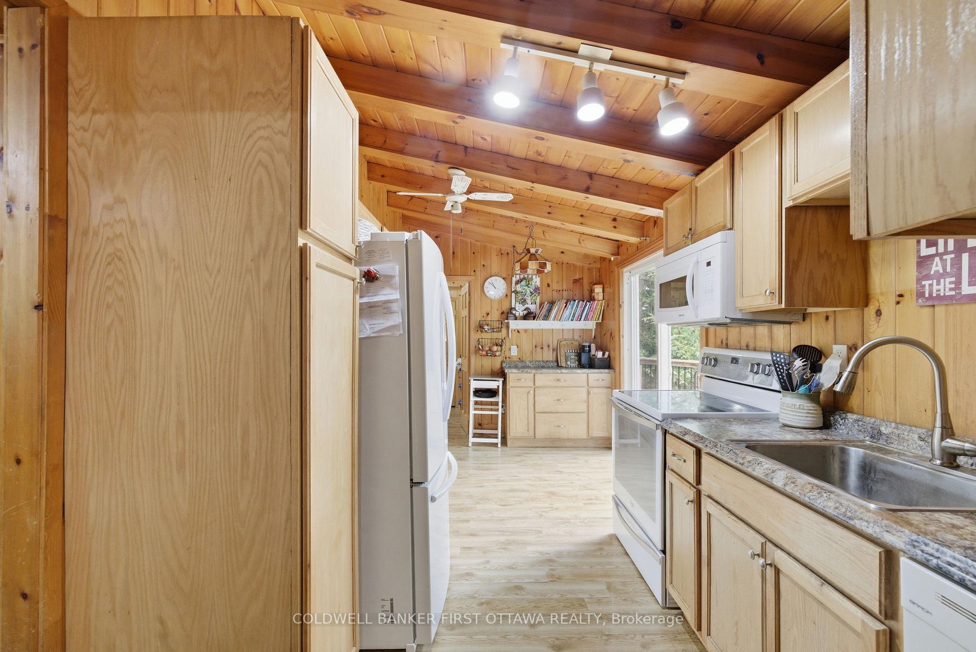Photo 20 of 1091 Big Clear Lane, Frontenac, Frontenac Centre — HOMEH
