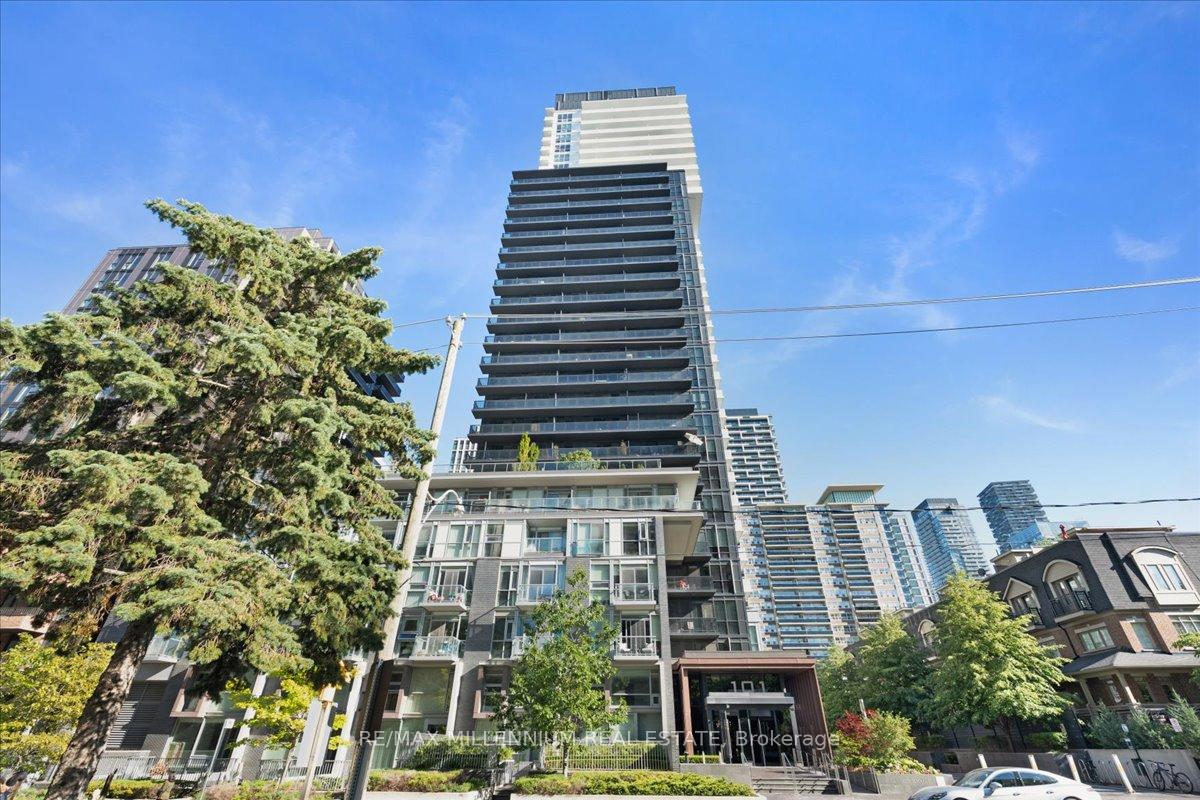 Front of Unit 1105, 101 Erskine Avenue