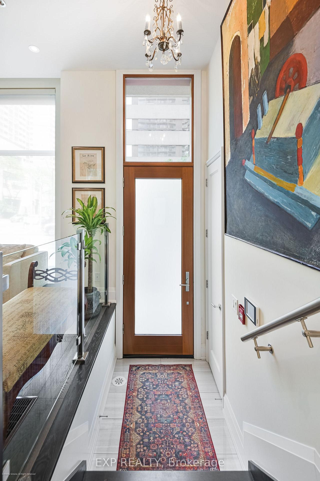 Photo 4 of 1084 Bay Street, Toronto, Bay Street Corridor — HOMEH