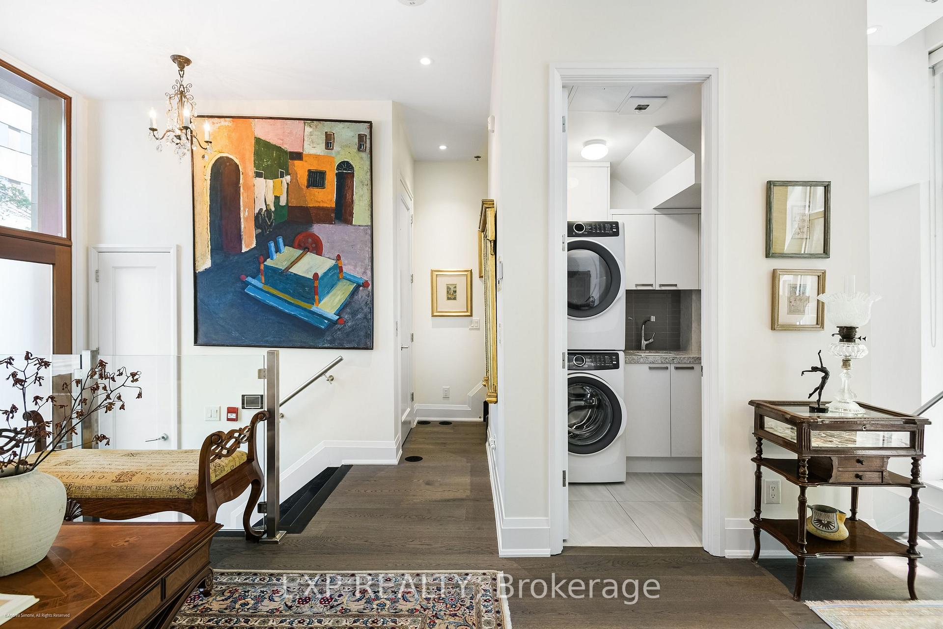 Photo 8 of 1084 Bay Street, Toronto, Bay Street Corridor — HOMEH