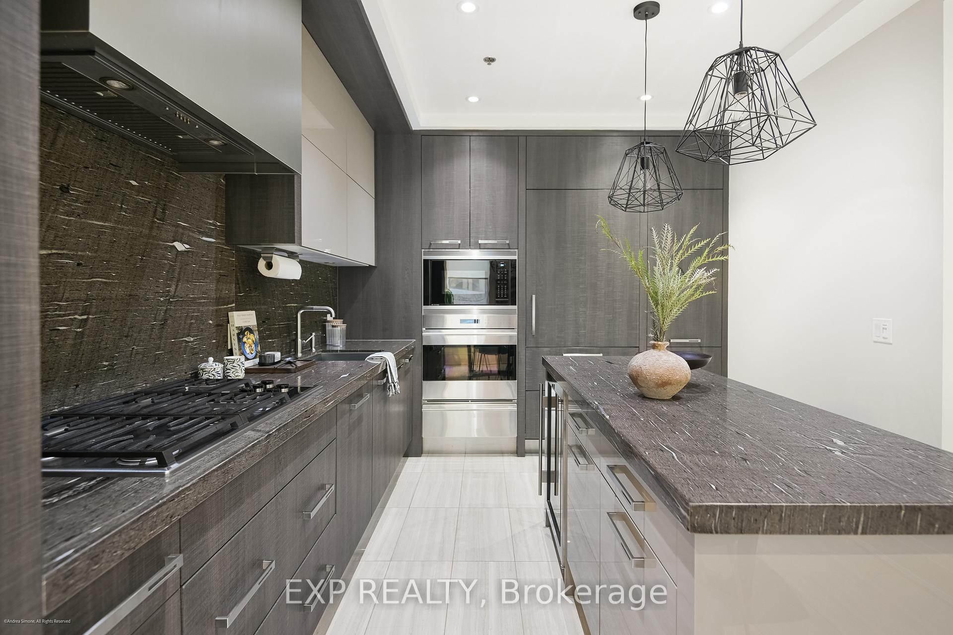 Photo 17 of 1084 Bay Street, Toronto, Bay Street Corridor — HOMEH